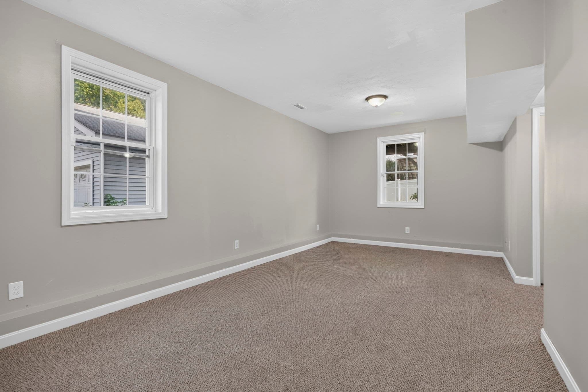 Single Family Residence at 103 Commonwealth Ave, Worcester MA 01604, Worcester, photo 24 of 30