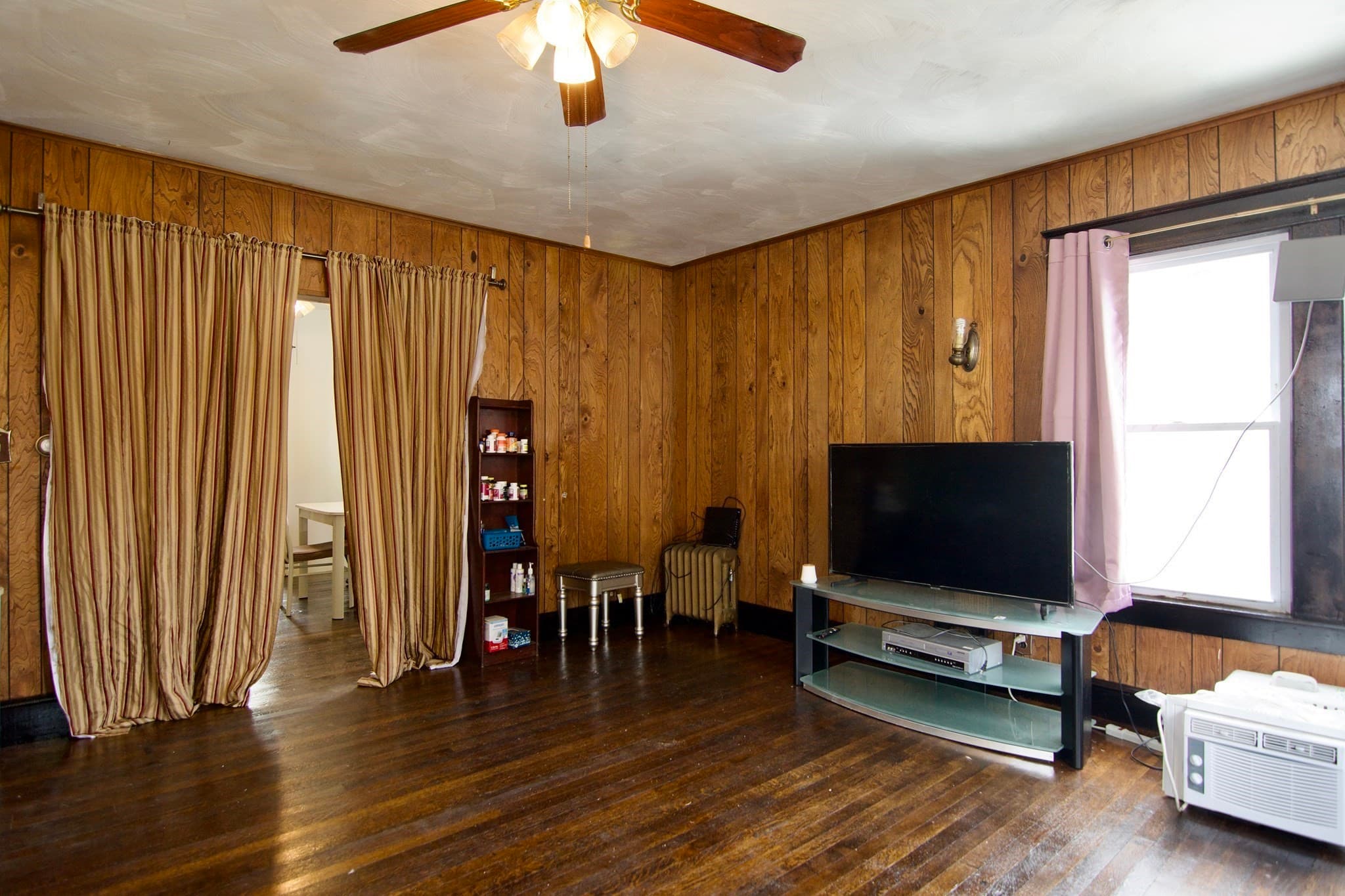 Single Family Residence at 55 Hampden St, Springfield MA 01151, Springfield, photo 6 of 20