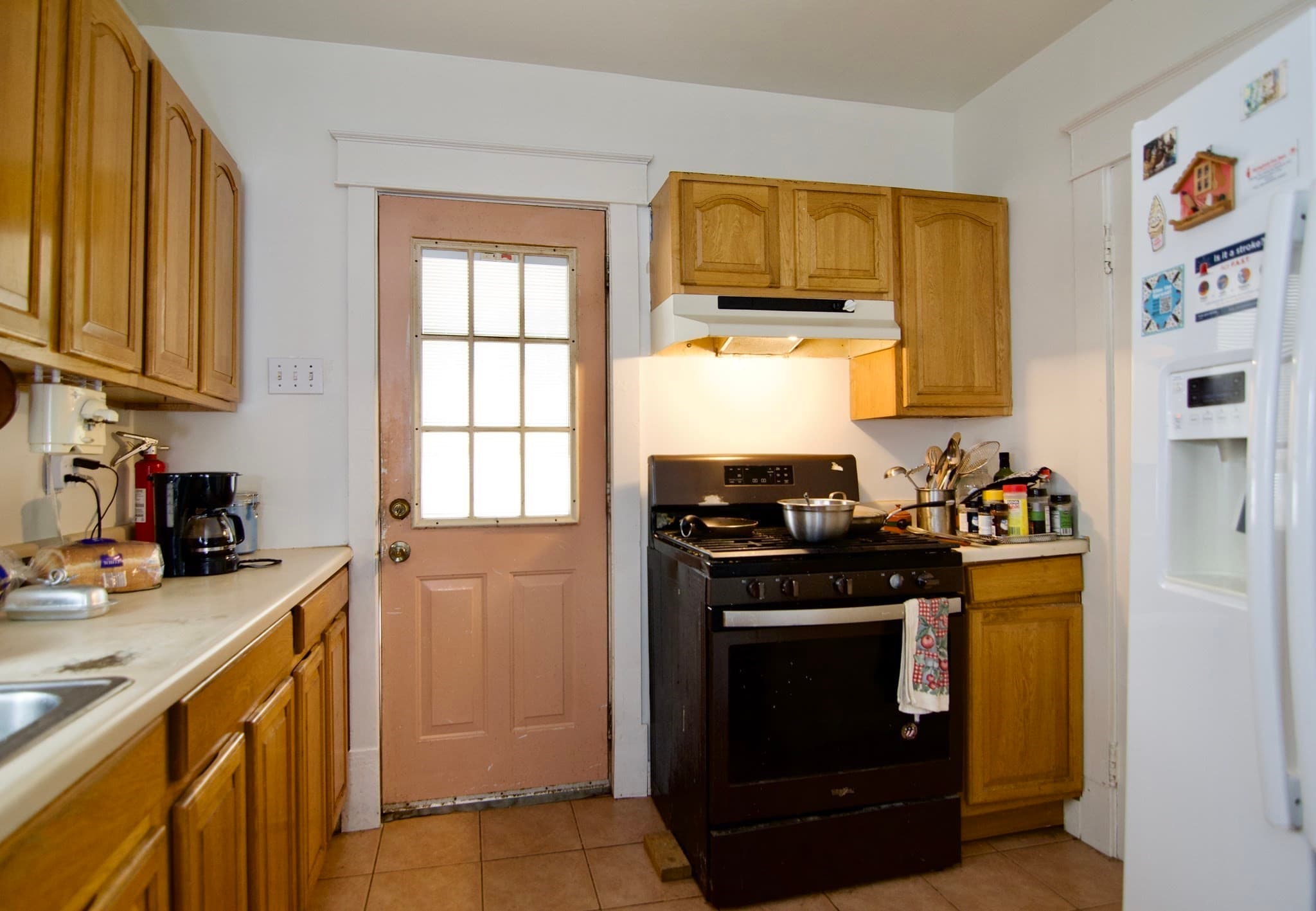 Single Family Residence at 55 Hampden St, Springfield MA 01151, Springfield, photo 10 of 20