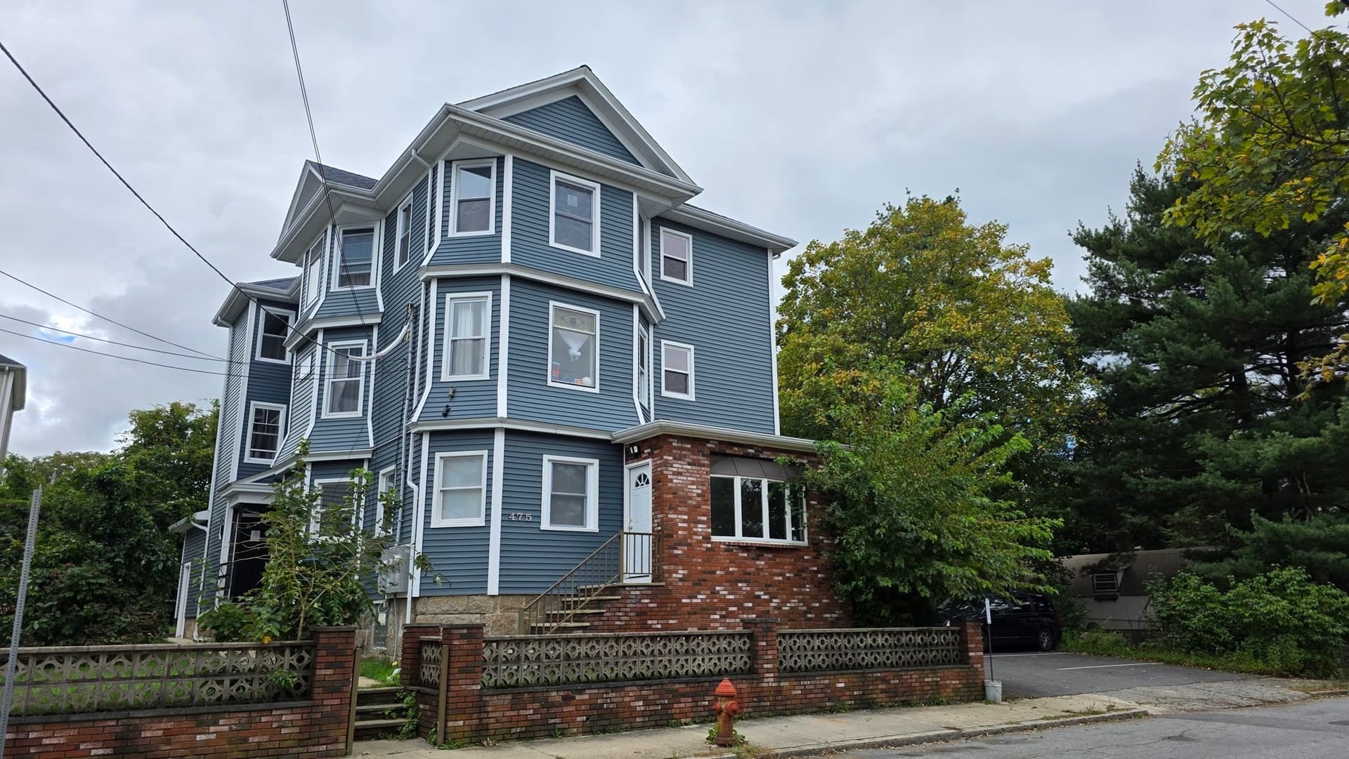 475 Tecumseh St, Fall River MA 02721