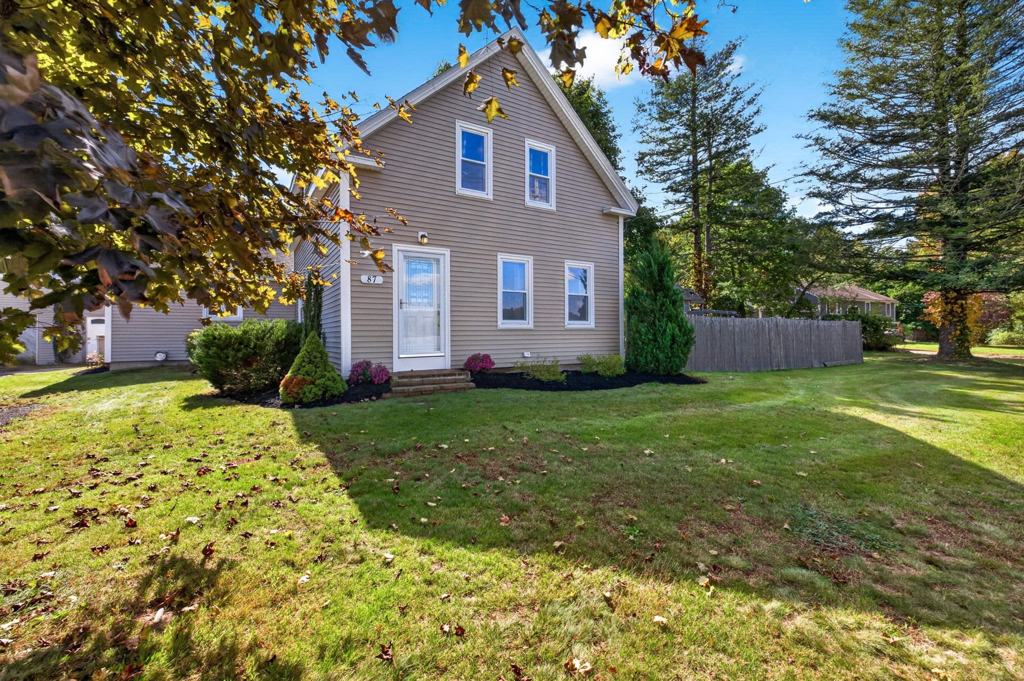 Single Family Residence at 87 River St, Middleboro MA 02346, Middleboro, photo 3 of 42