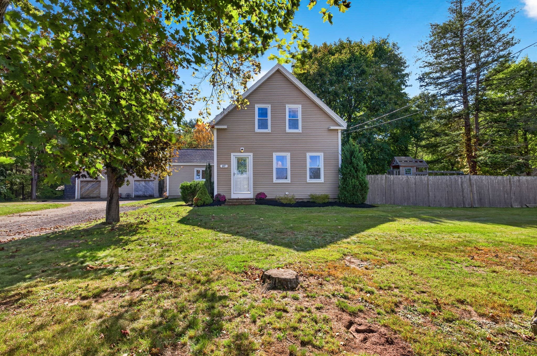 87 River St, Middleboro MA 02346