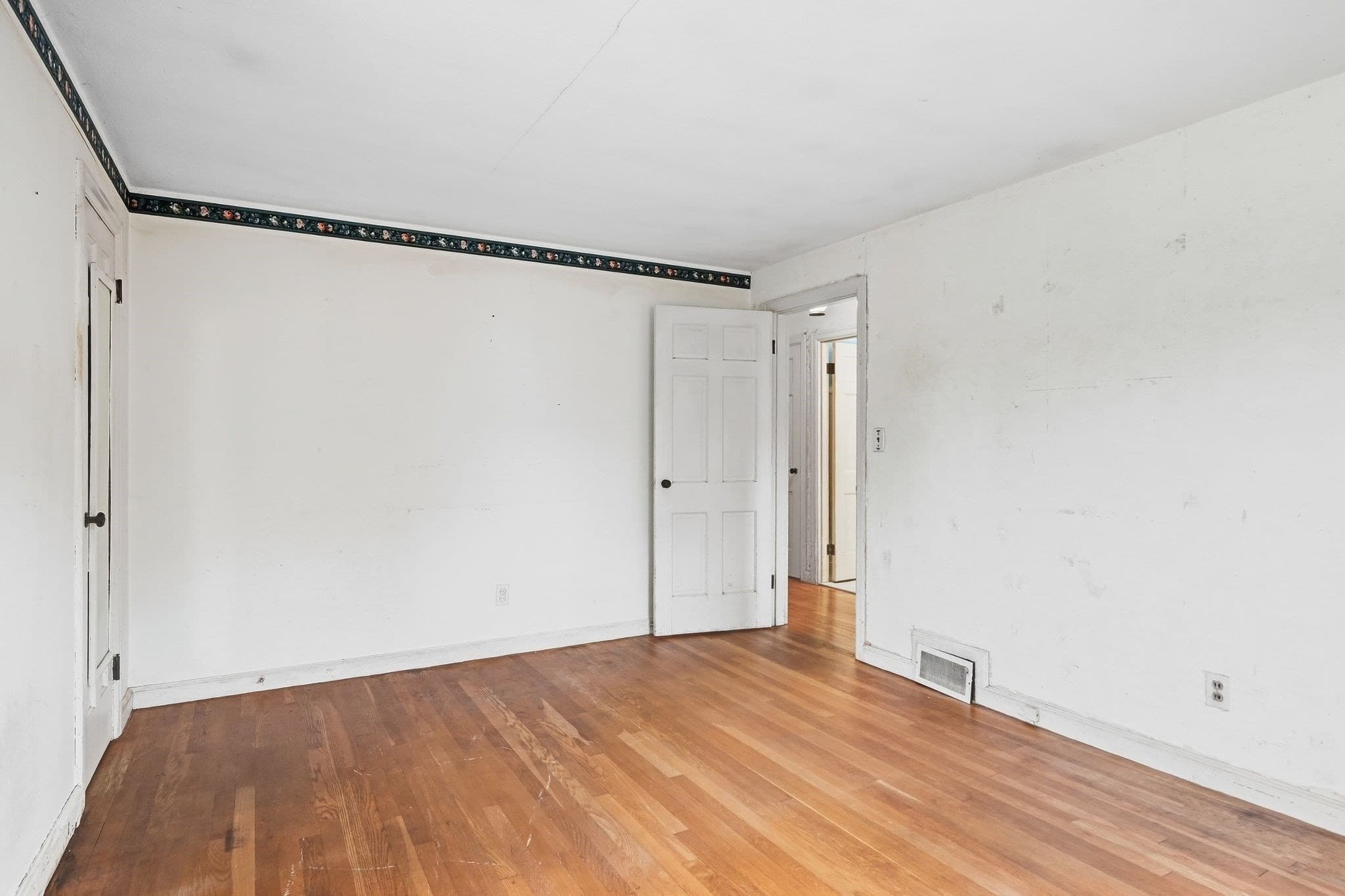 Single Family Residence at 104 Whittum Avenue, Springfield MA 01118, Springfield, photo 27 of 40