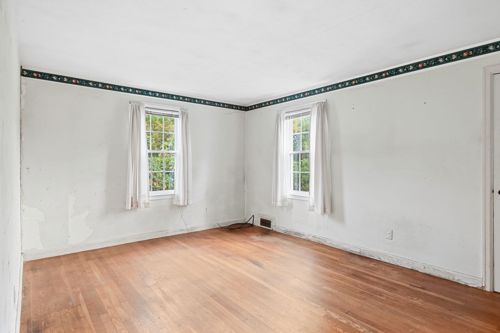Single Family Residence at 104 Whittum Avenue, Springfield MA 01118, Springfield, photo 24 of 40