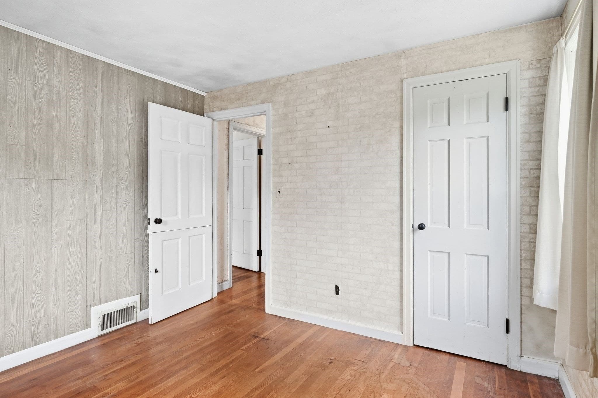 Single Family Residence at 104 Whittum Avenue, Springfield MA 01118, Springfield, photo 29 of 40