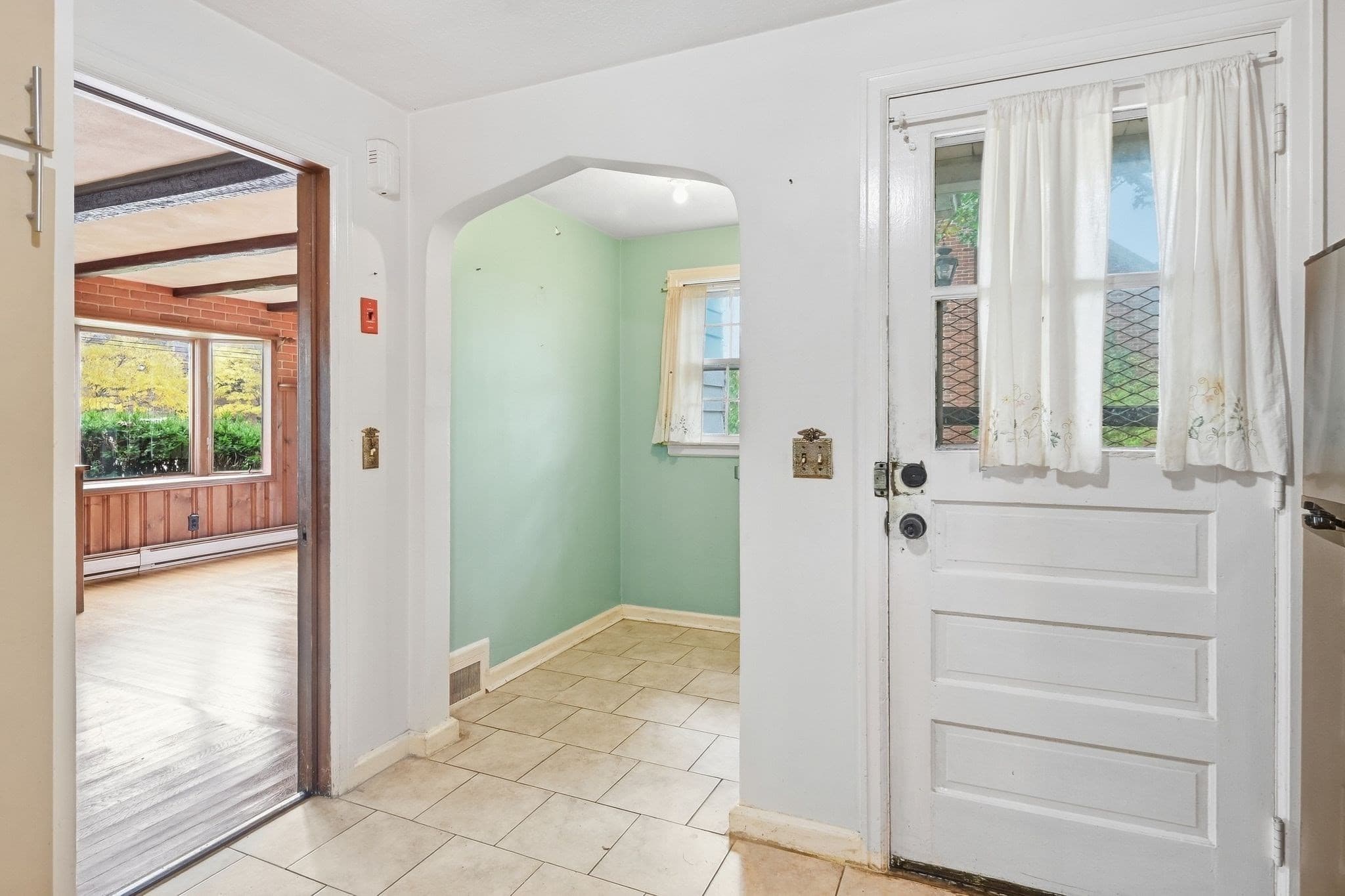 Single Family Residence at 104 Whittum Avenue, Springfield MA 01118, Springfield, photo 8 of 40