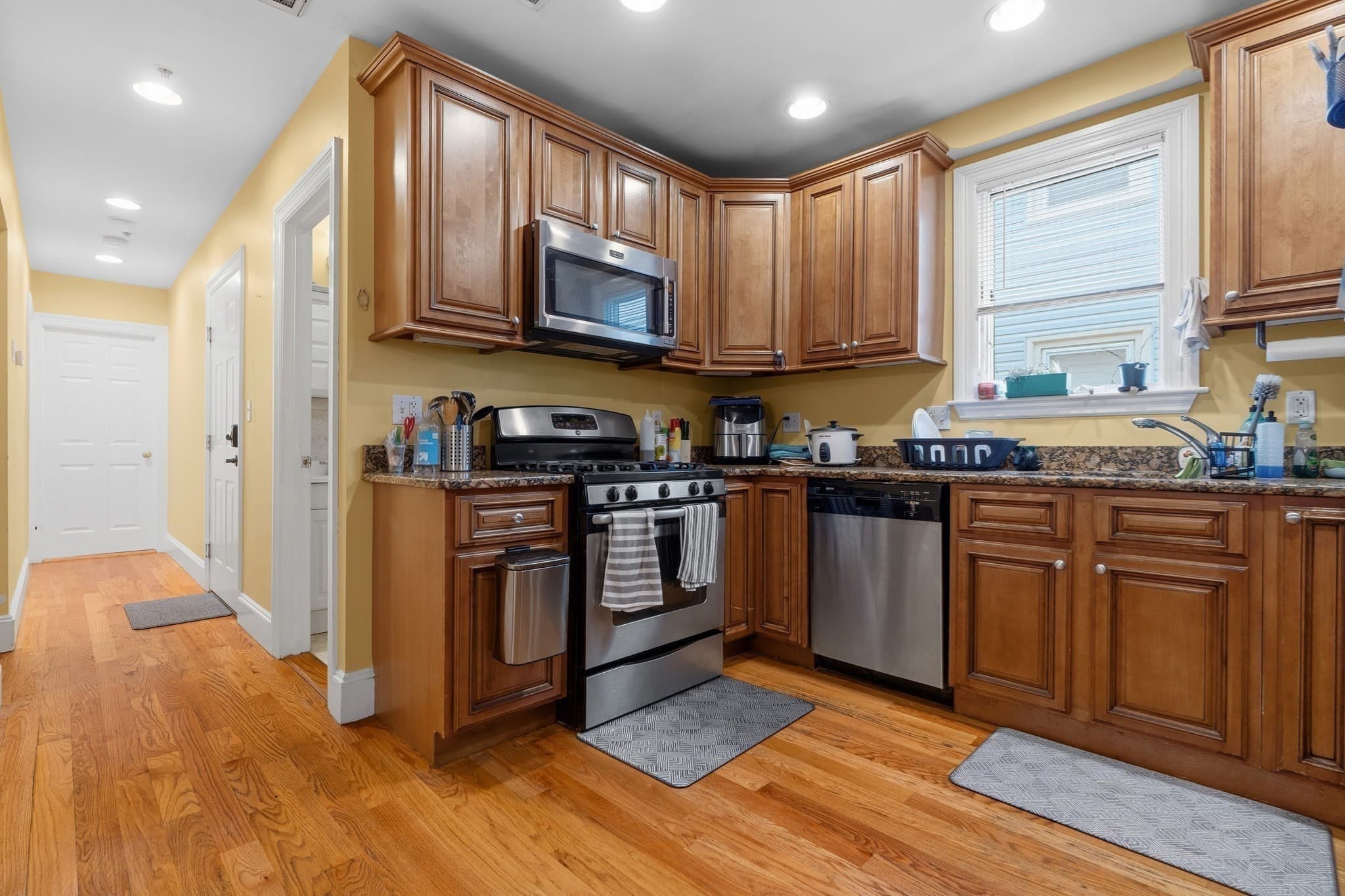 3 Family - 3 Units Up/Down at 164 Boylston Street, Boston MA 02130, Boston, photo 21 of 41