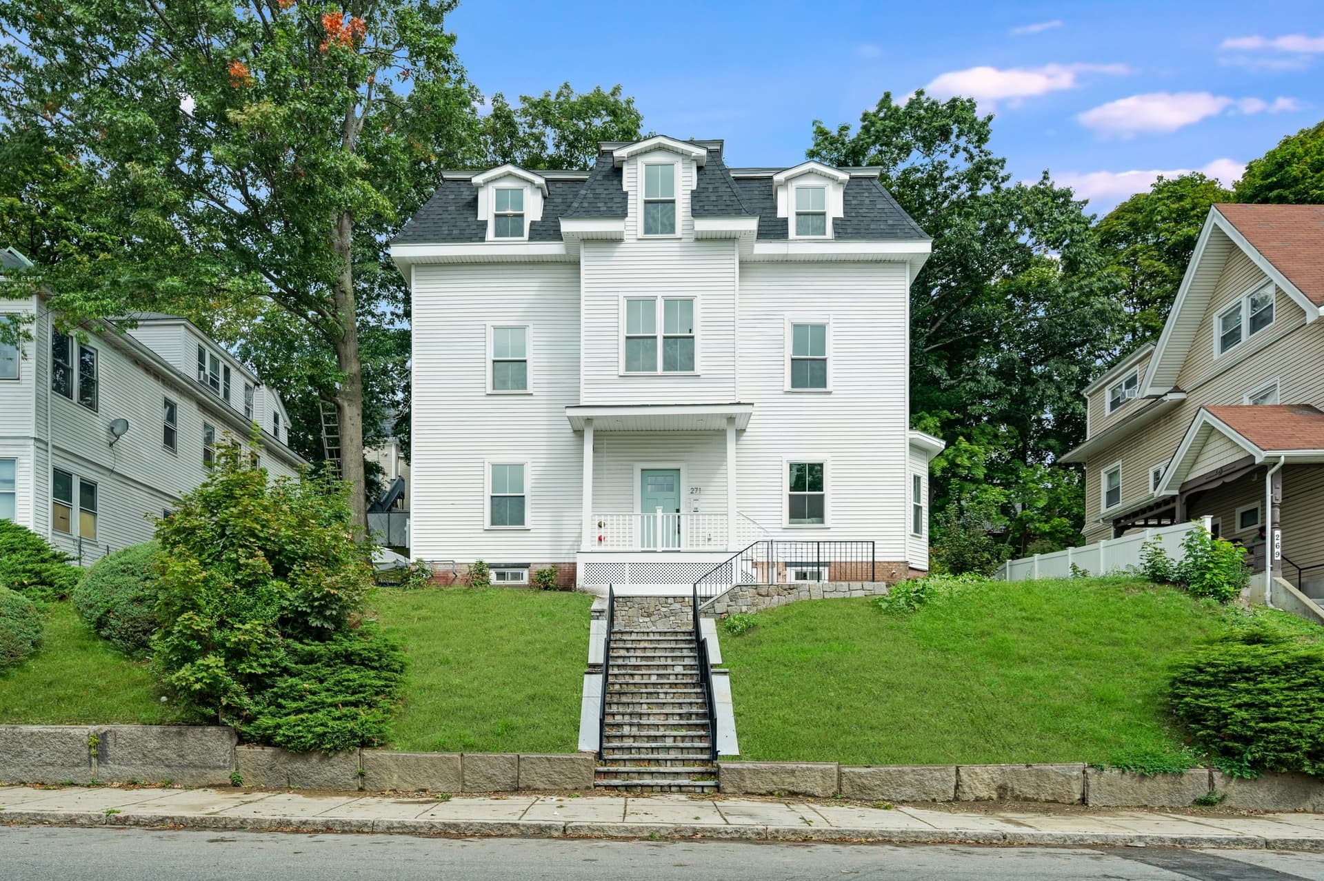 271 Washington Ave, Chelsea MA 02150