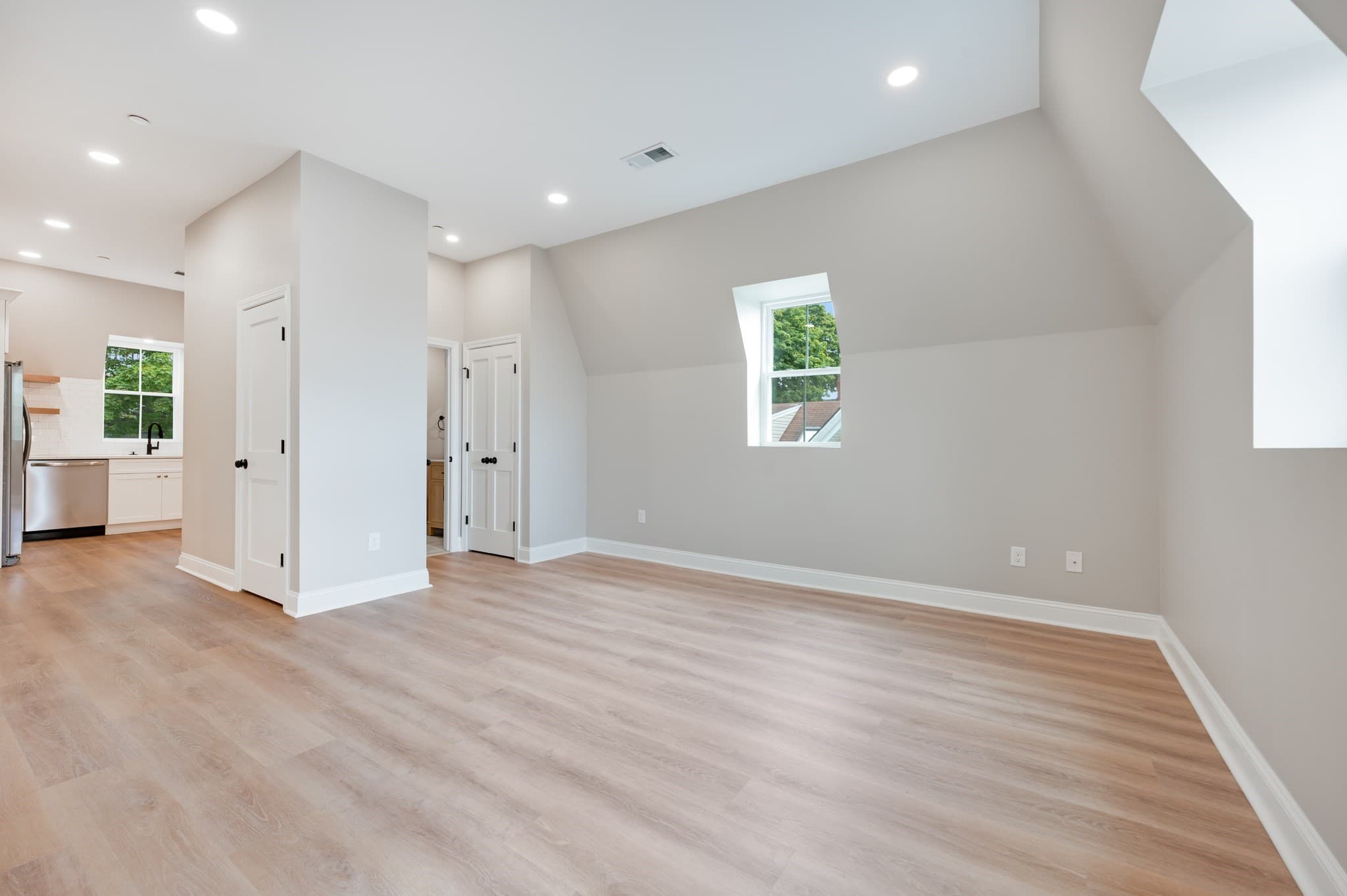 3 Family at 271 Washington Ave, Chelsea MA 02150, Chelsea, photo 24 of 27