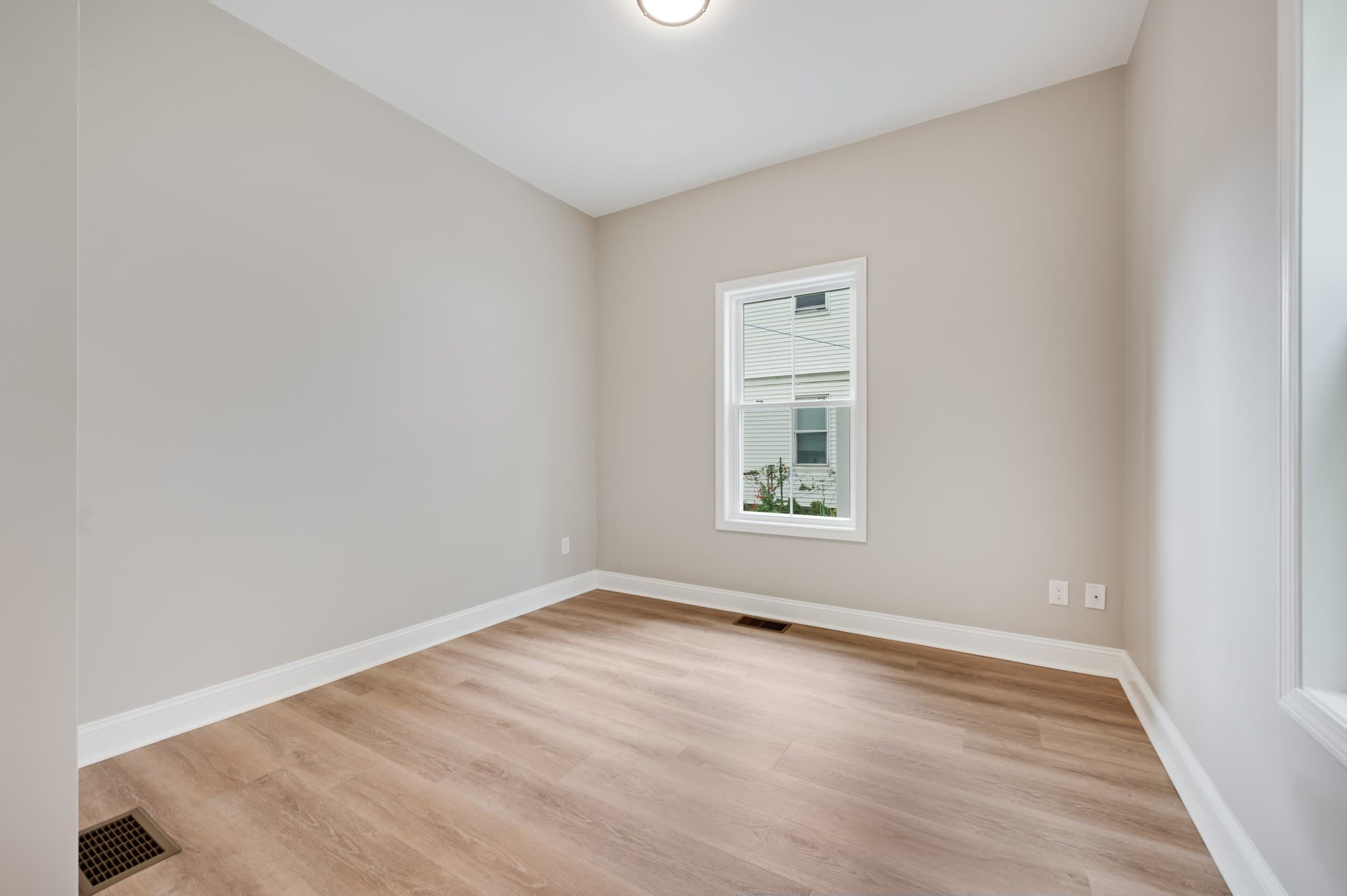 3 Family at 271 Washington Ave, Chelsea MA 02150, Chelsea, photo 14 of 27