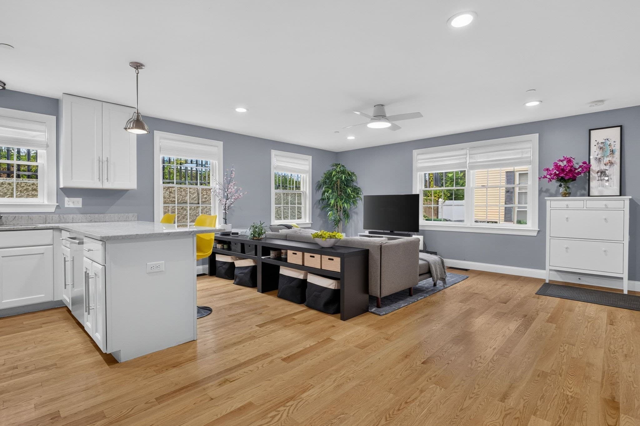 Condominium at 10 Allen Ct # 1, Somerville MA 02143, Somerville, photo 3 of 23