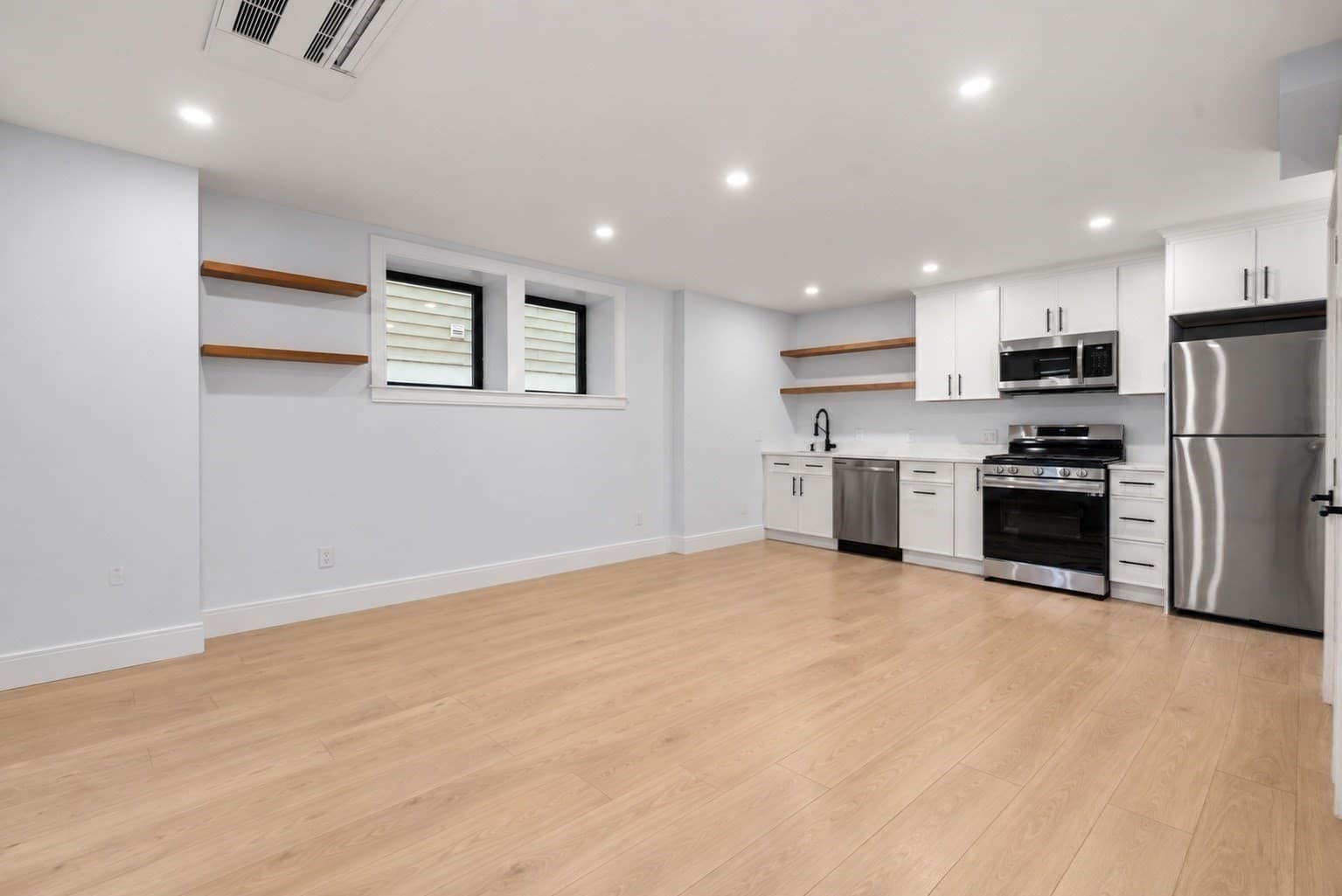 Single Family Residence at 181 I Street, Boston MA 02127, Boston, photo 21 of 25