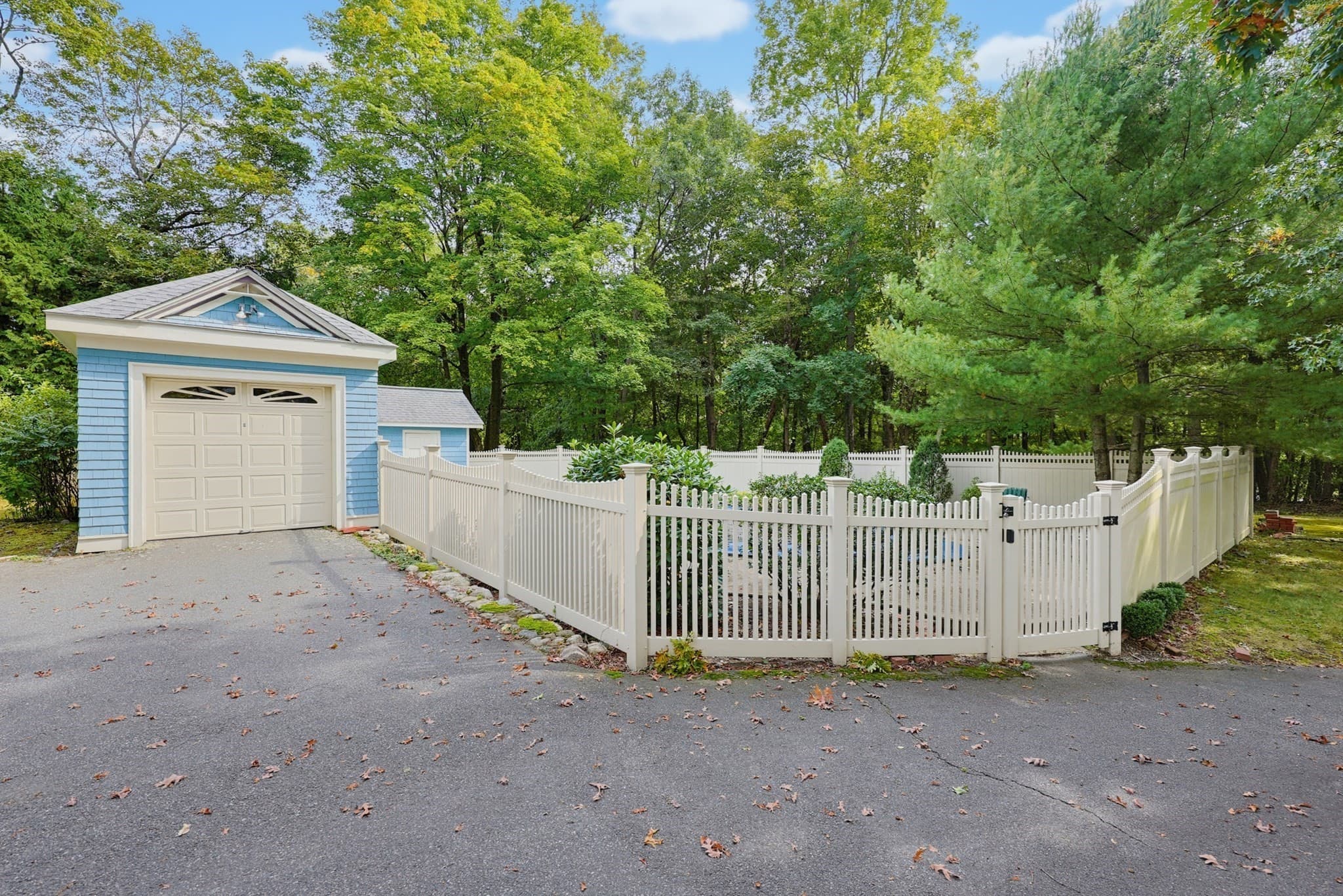 Single Family Residence at 45 Holden St, Attleboro MA 02703, Attleboro, photo 6 of 42