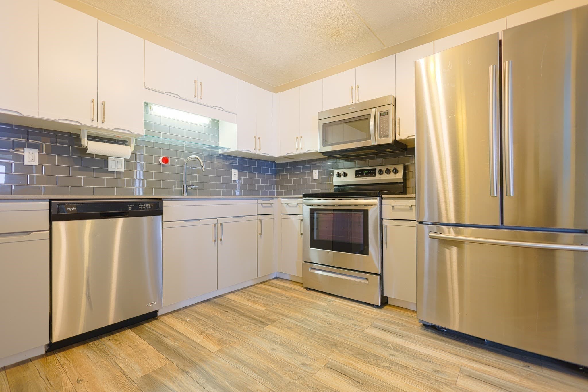 Condominium at 200 Cove Way # 1002, Quincy MA 02169, Quincy, photo 32 of 42