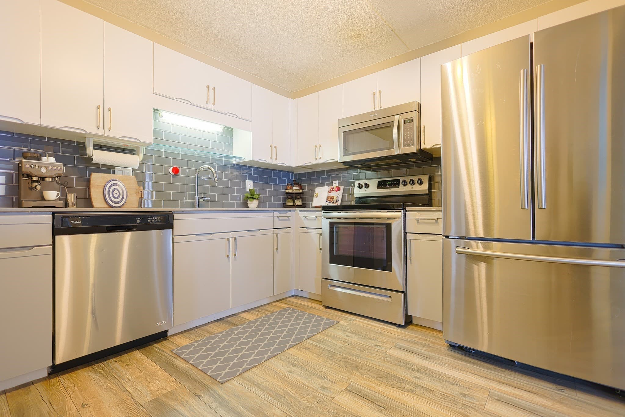 Condominium at 200 Cove Way # 1002, Quincy MA 02169, Quincy, photo 8 of 42