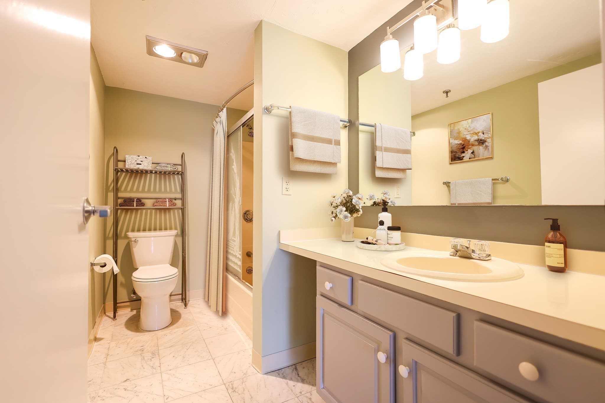 Condominium at 200 Cove Way # 1002, Quincy MA 02169, Quincy, photo 25 of 42