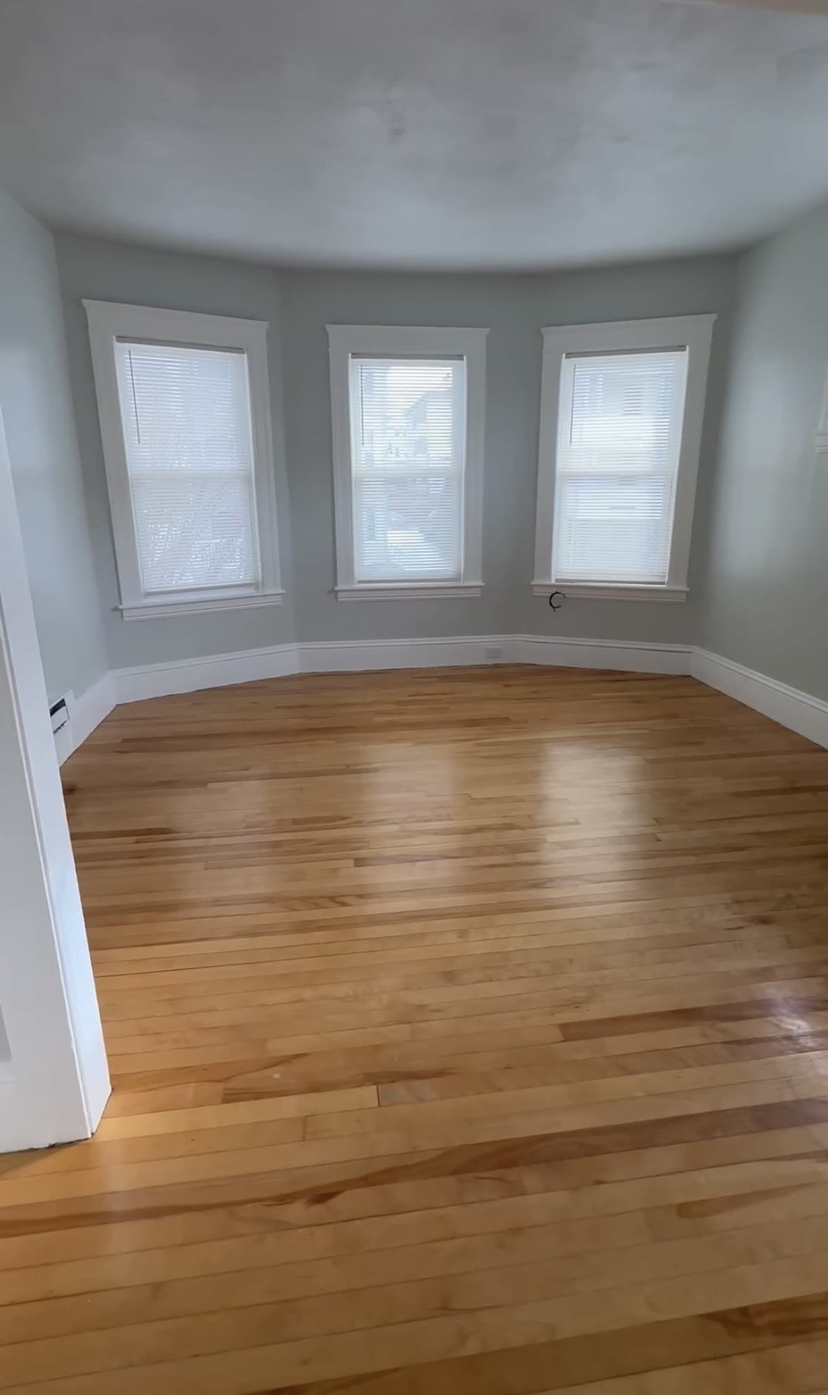 3 Family - 3 Units Up/Down at 104 Sterling St, Worcester MA 01610, Worcester, photo 12 of 33