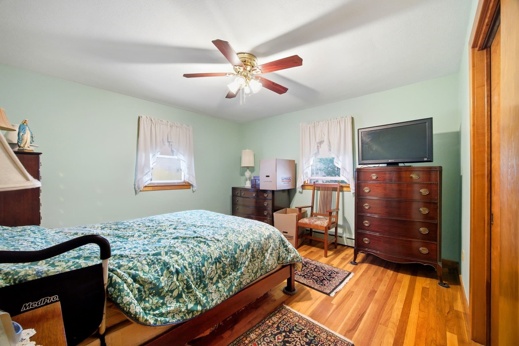 Single Family Residence at 25 Saint Anthony St, Chicopee MA 01013, Chicopee, photo 13 of 38