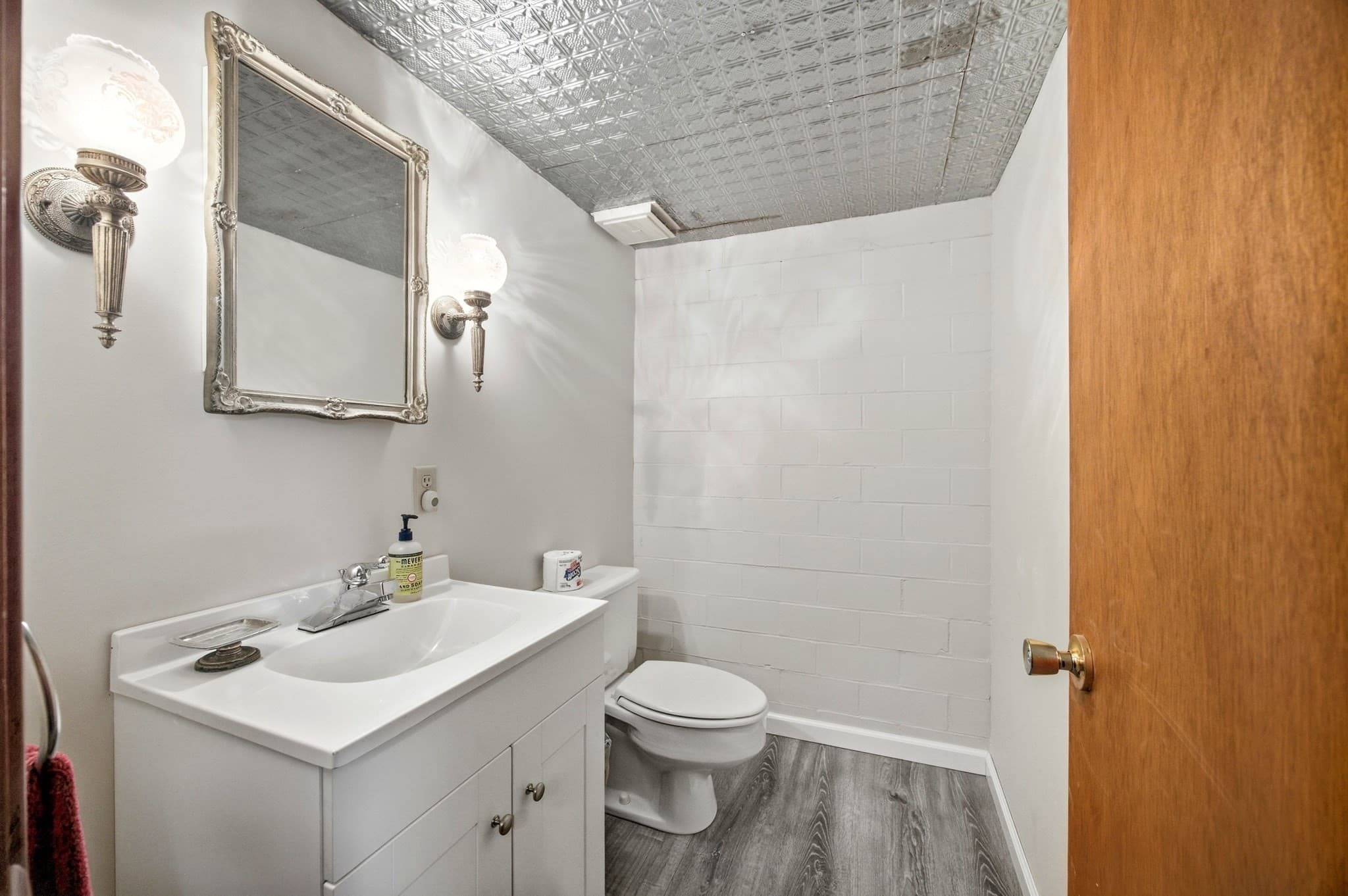 Single Family Residence at 25 Saint Anthony St, Chicopee MA 01013, Chicopee, photo 28 of 38