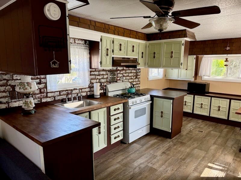 Mobile Home at 146 Kathleen, Attleboro MA 02703, Attleboro, photo 5 of 21