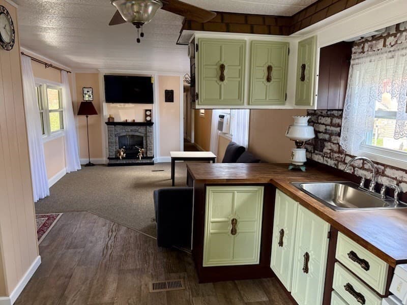 Mobile Home at 146 Kathleen, Attleboro MA 02703, Attleboro, photo 8 of 21