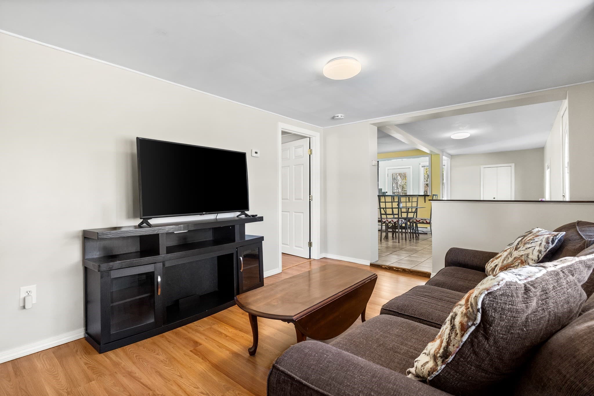 Single Family Residence at 2113 Pleasant St, Fall River MA 02723, Fall River, photo 17 of 36