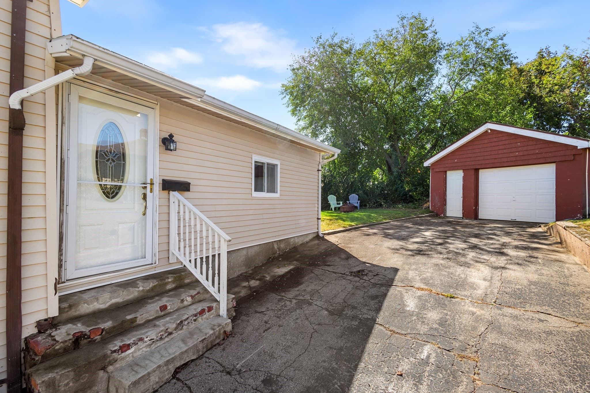 Single Family Residence at 2113 Pleasant St, Fall River MA 02723, Fall River, photo 3 of 36