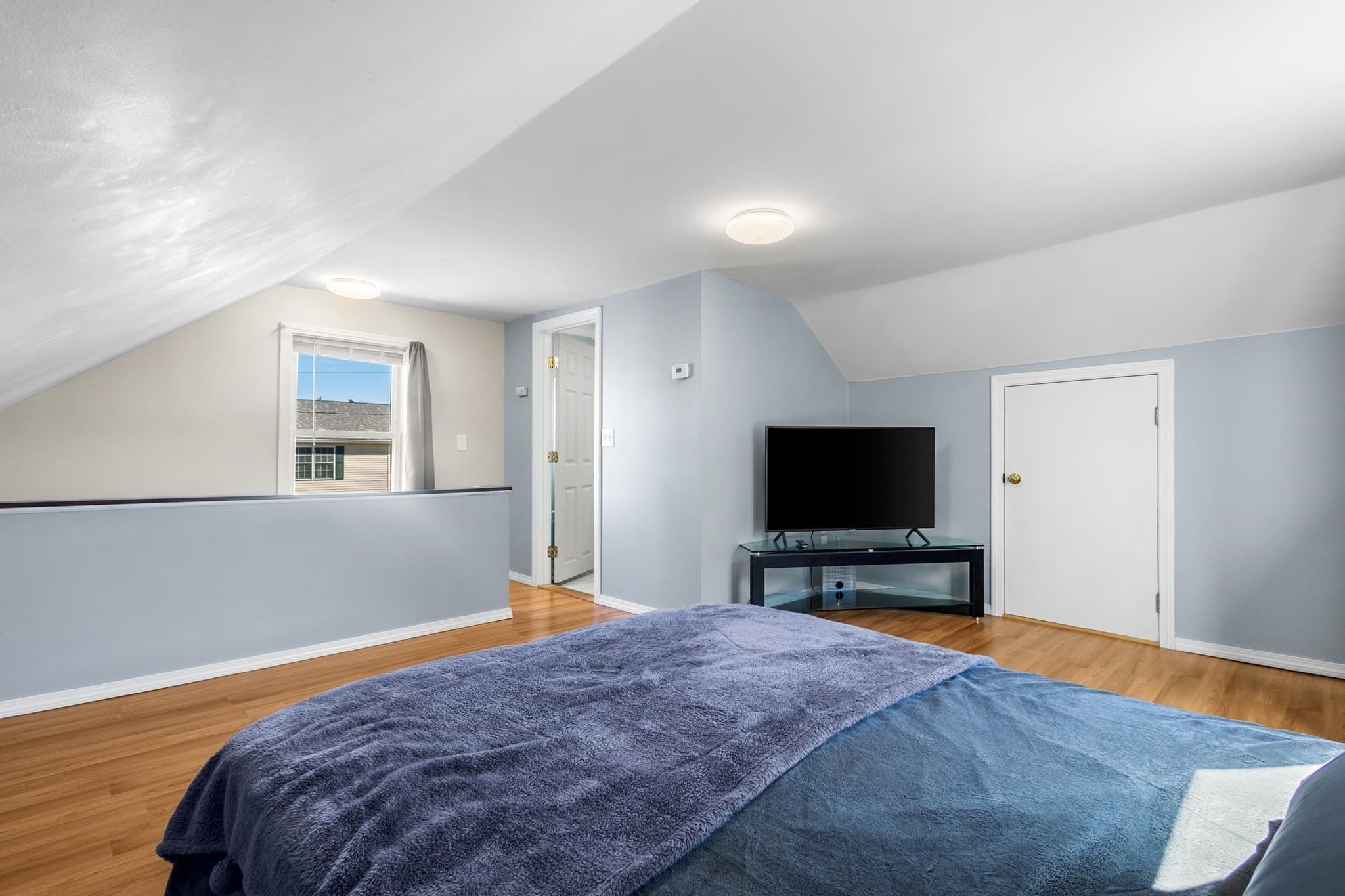 Single Family Residence at 2113 Pleasant St, Fall River MA 02723, Fall River, photo 24 of 36
