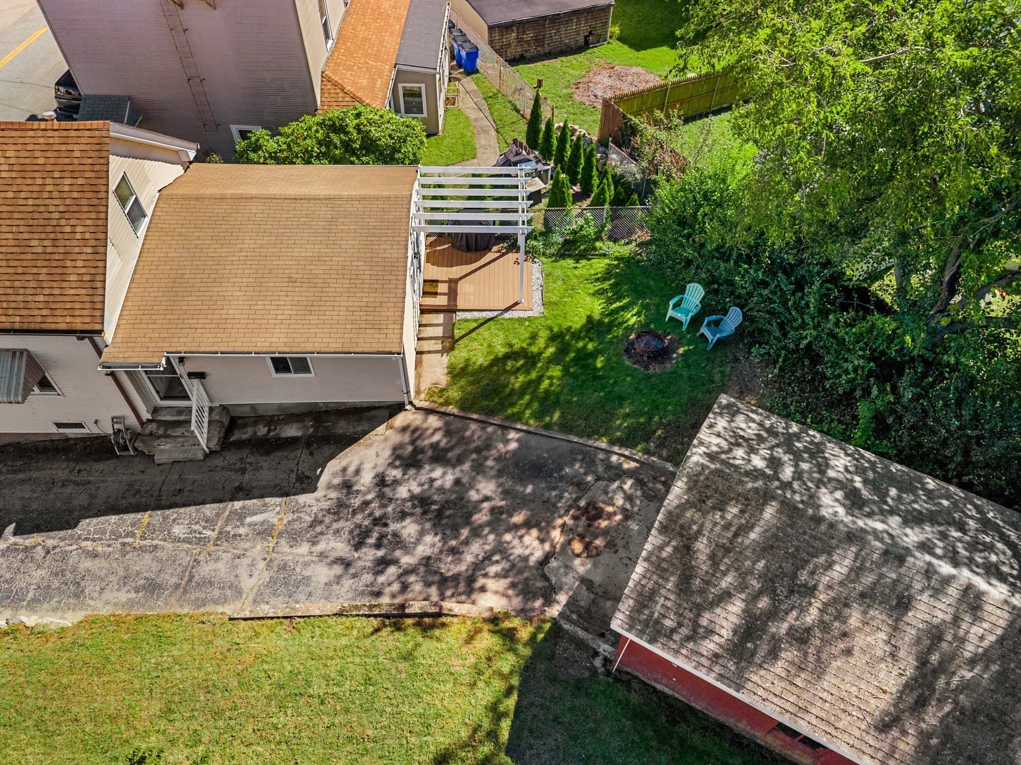 Single Family Residence at 2113 Pleasant St, Fall River MA 02723, Fall River, photo 33 of 36