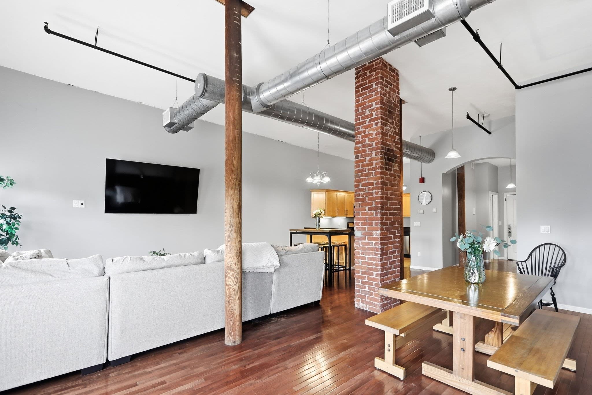 Condominium at 82-88 Winter St # 2B, Worcester MA 01604, Worcester, photo 13 of 36