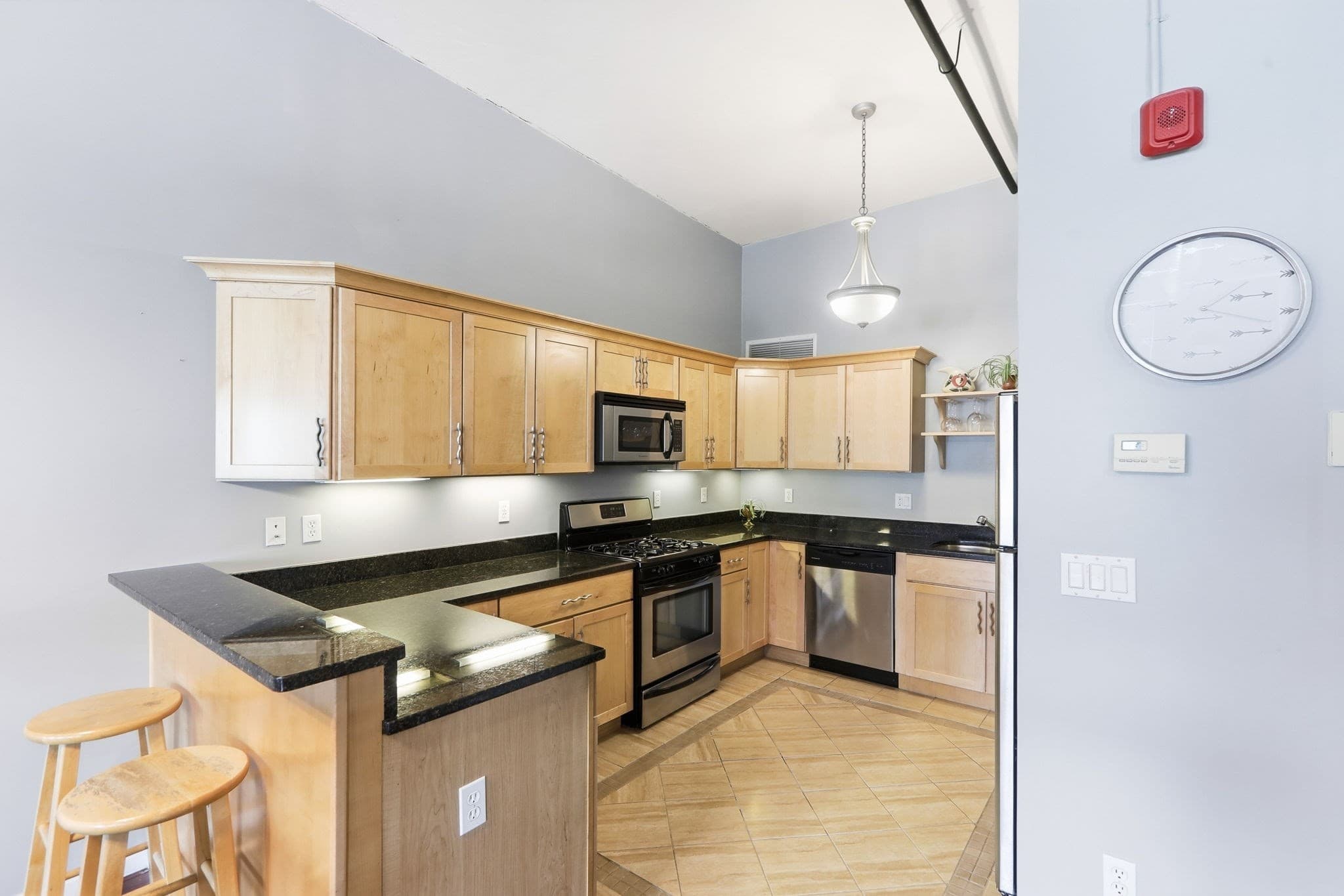 Condominium at 82-88 Winter St # 2B, Worcester MA 01604, Worcester, photo 18 of 36