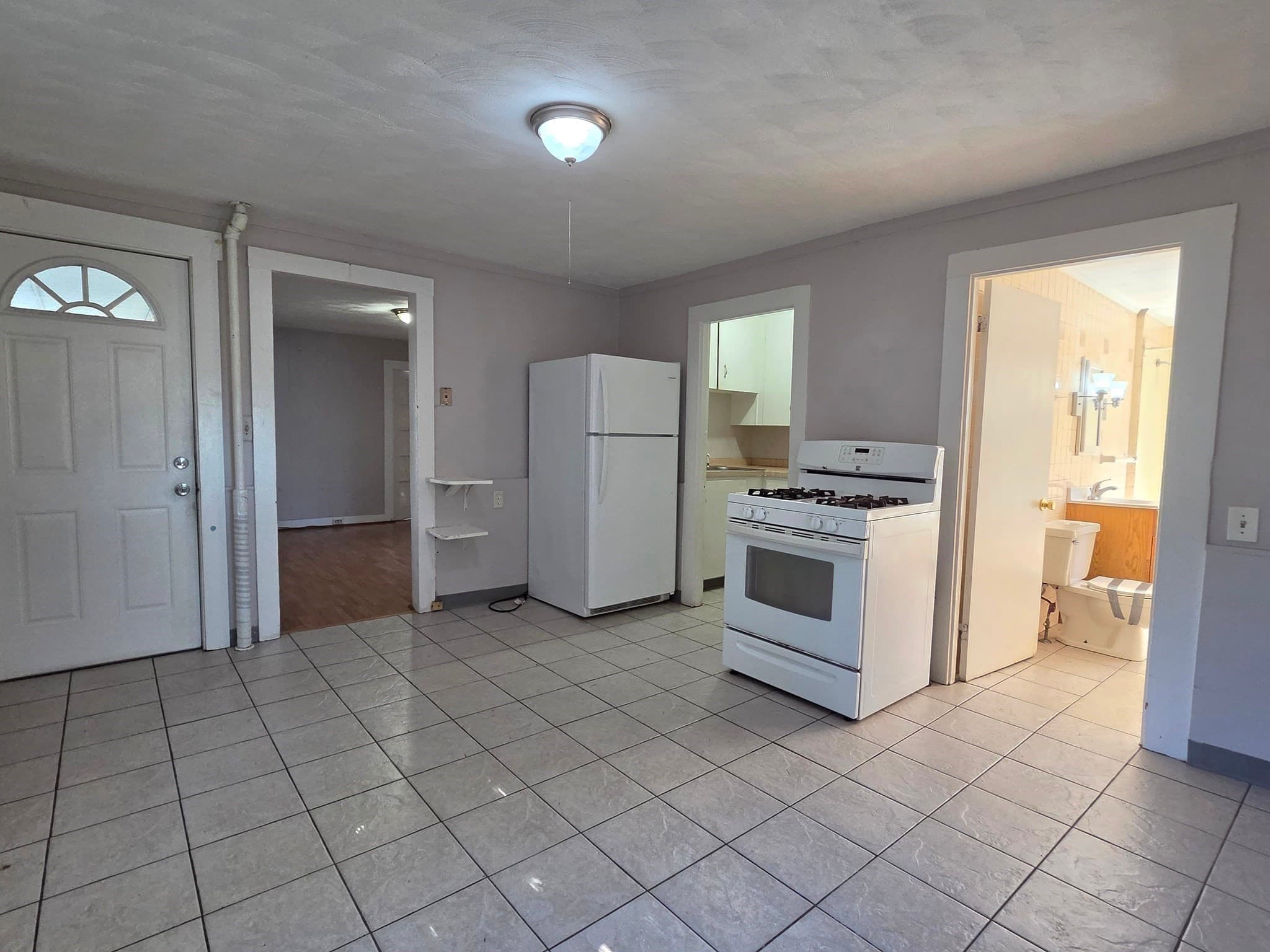 2 Family - 2 Units Up/Down at 5 Mechanic Street, Milford MA 01757, Milford, photo 22 of 41