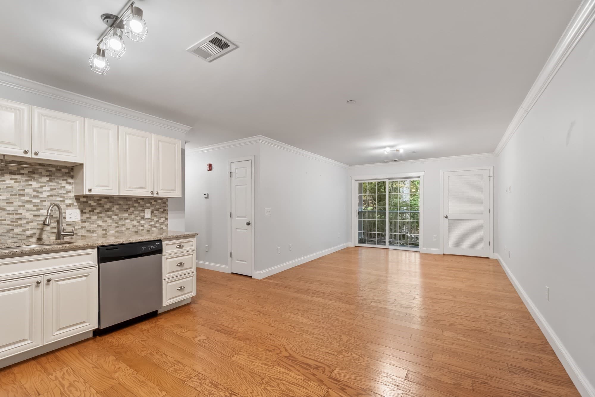 Condominium at 24 Shayne Rd # 110, Franklin MA 02038, Franklin, photo 6 of 21