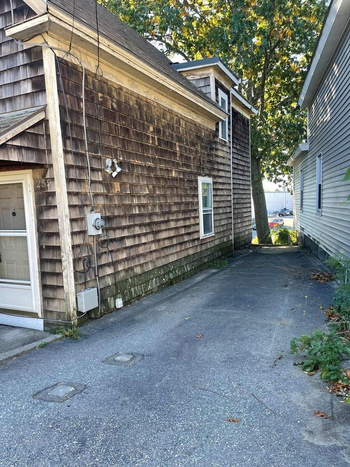 Single Family Residence at 255 Plain St, Lowell MA 01852, Lowell, photo 2 of 8