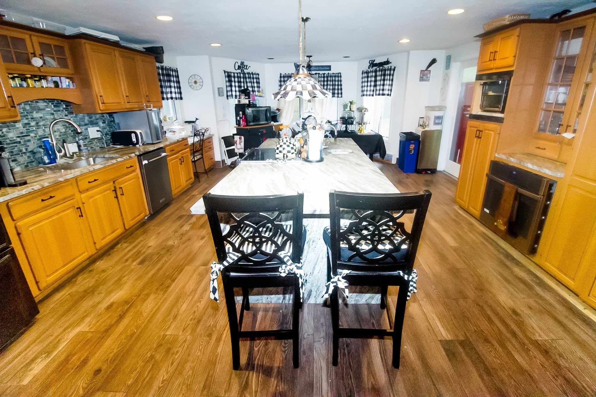Single Family Residence at 20 Fox Hill Dr, Bridgewater MA 02324, Bridgewater, photo 7 of 39