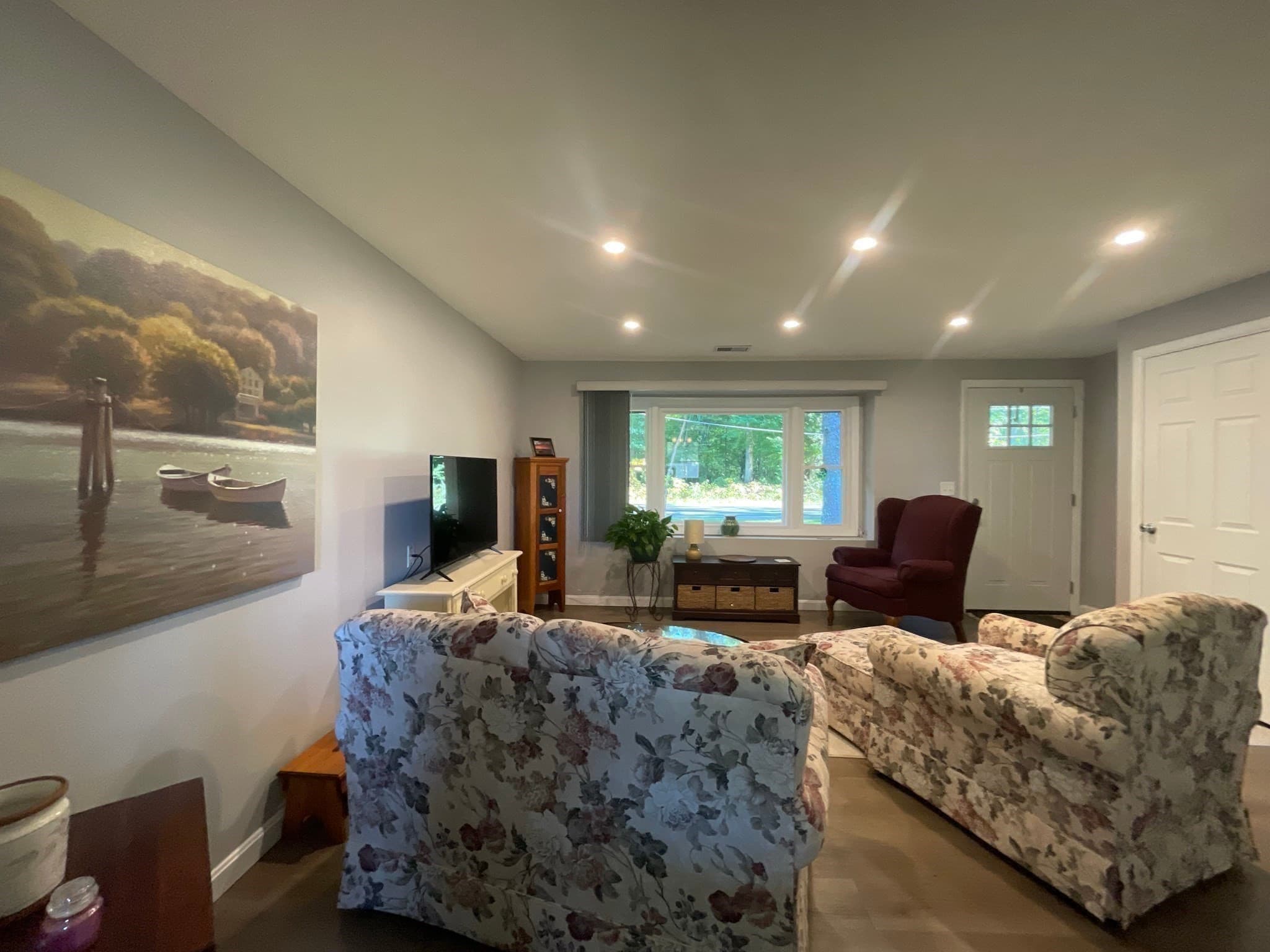Single Family Residence at 597 Old Warren Rd, Swansea MA 02777, Swansea, photo 5 of 11