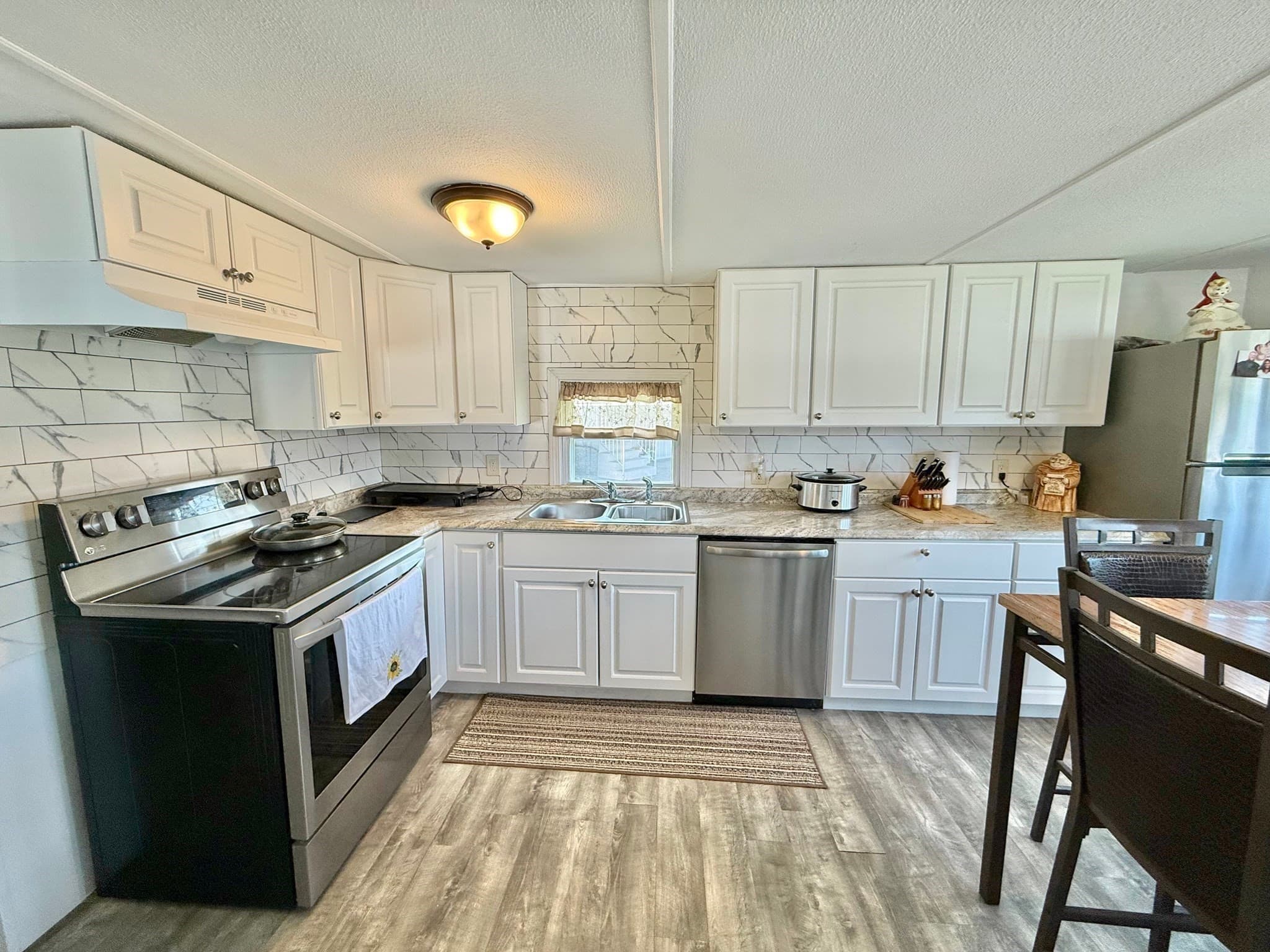 Mobile Home at 281 Chauncey Walker St # 170, Belchertown MA 01007, Belchertown, photo 7 of 30