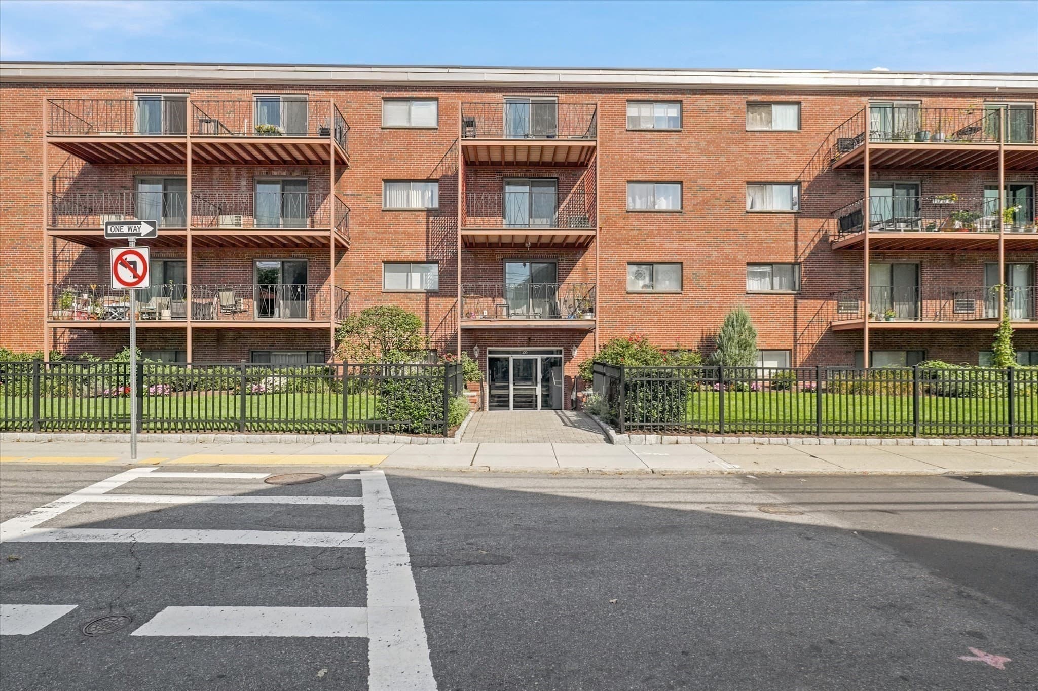 Condominium at 26 Waverly St # 209, Boston MA 02135, Boston, photo 32 of 38