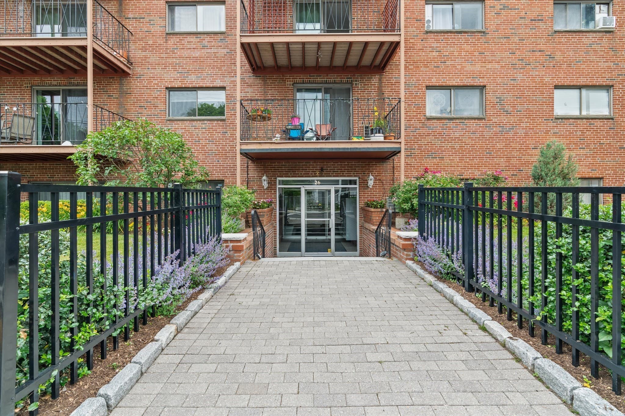 26 Waverly St # 209, Boston MA 02135