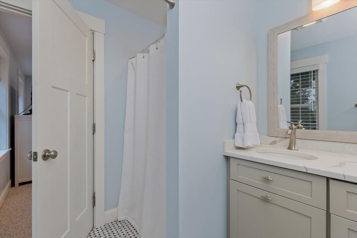 Single Family Residence at 19 Hampstead Street, Methuen MA 01844, Methuen, photo 24 of 42