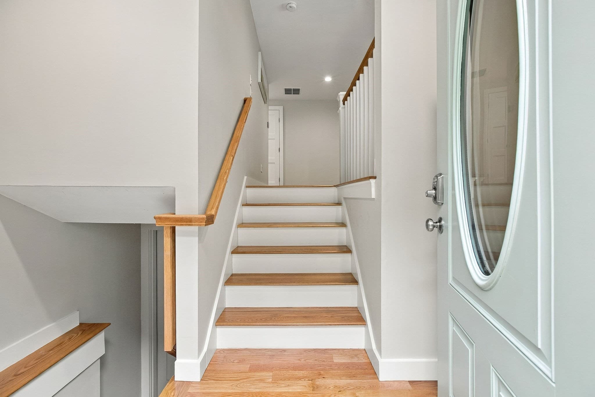 Single Family Residence at 877 Bumps River Rd, Barnstable MA 02632, Barnstable, photo 7 of 39