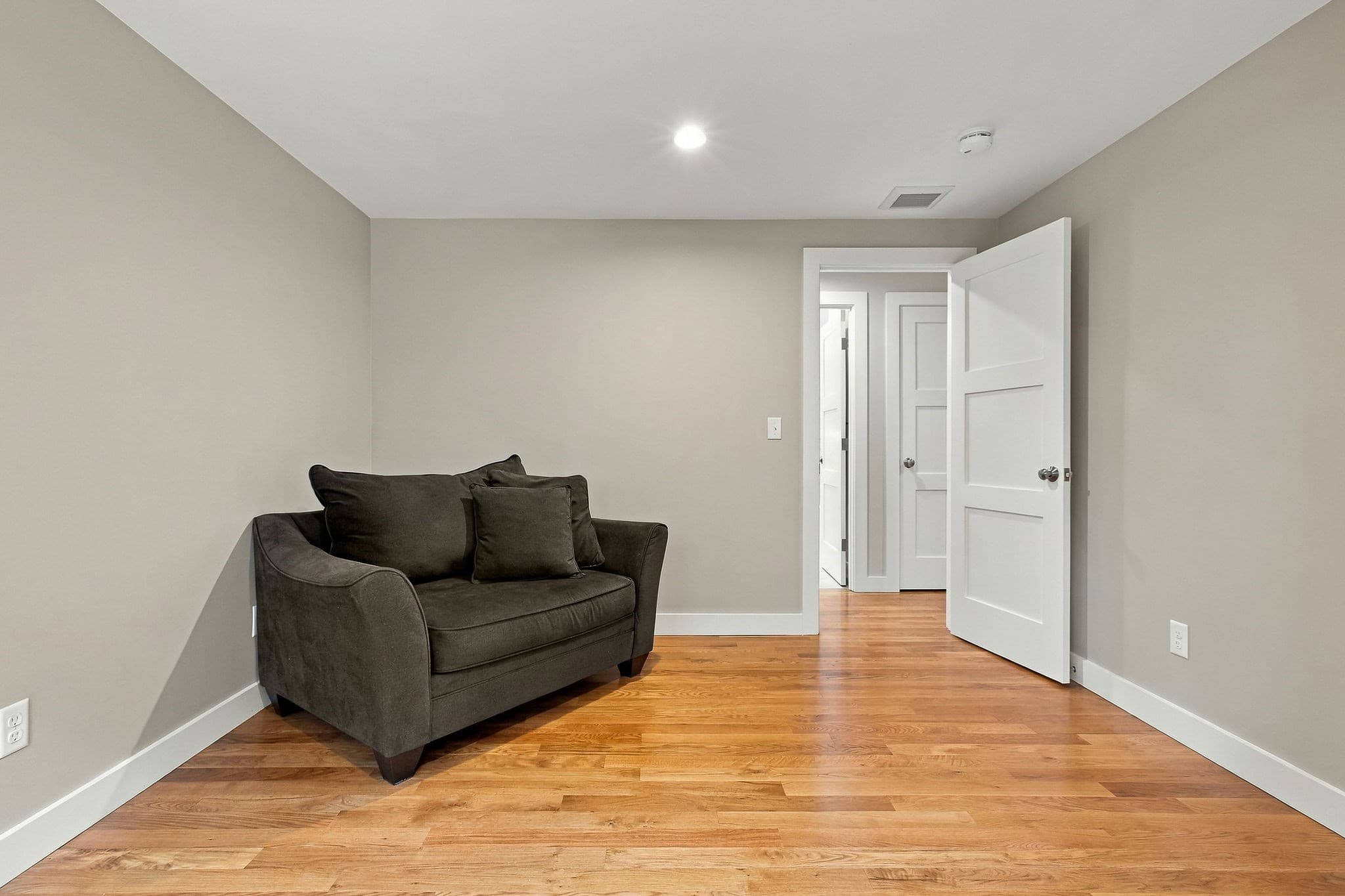 Single Family Residence at 877 Bumps River Rd, Barnstable MA 02632, Barnstable, photo 29 of 39