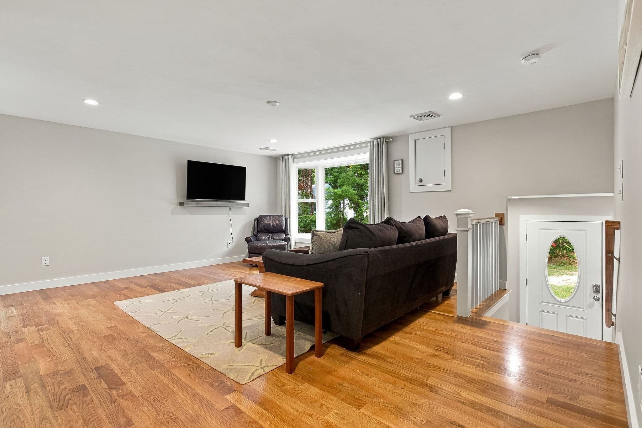 Single Family Residence at 877 Bumps River Rd, Barnstable MA 02632, Barnstable, photo 8 of 39