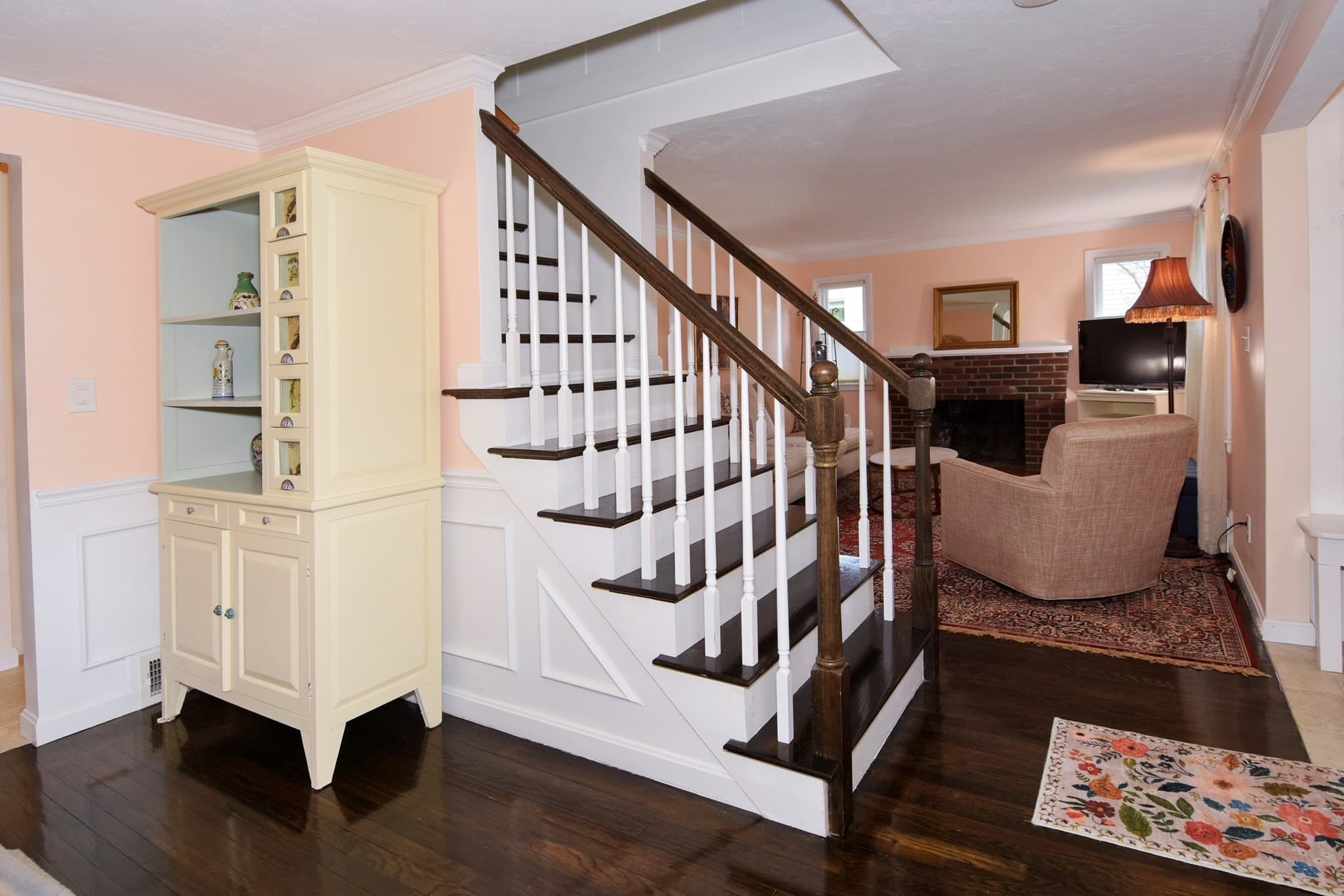 Single Family Residence at 35 Calumet Ave, Worcester MA 01605, Worcester, photo 7 of 29
