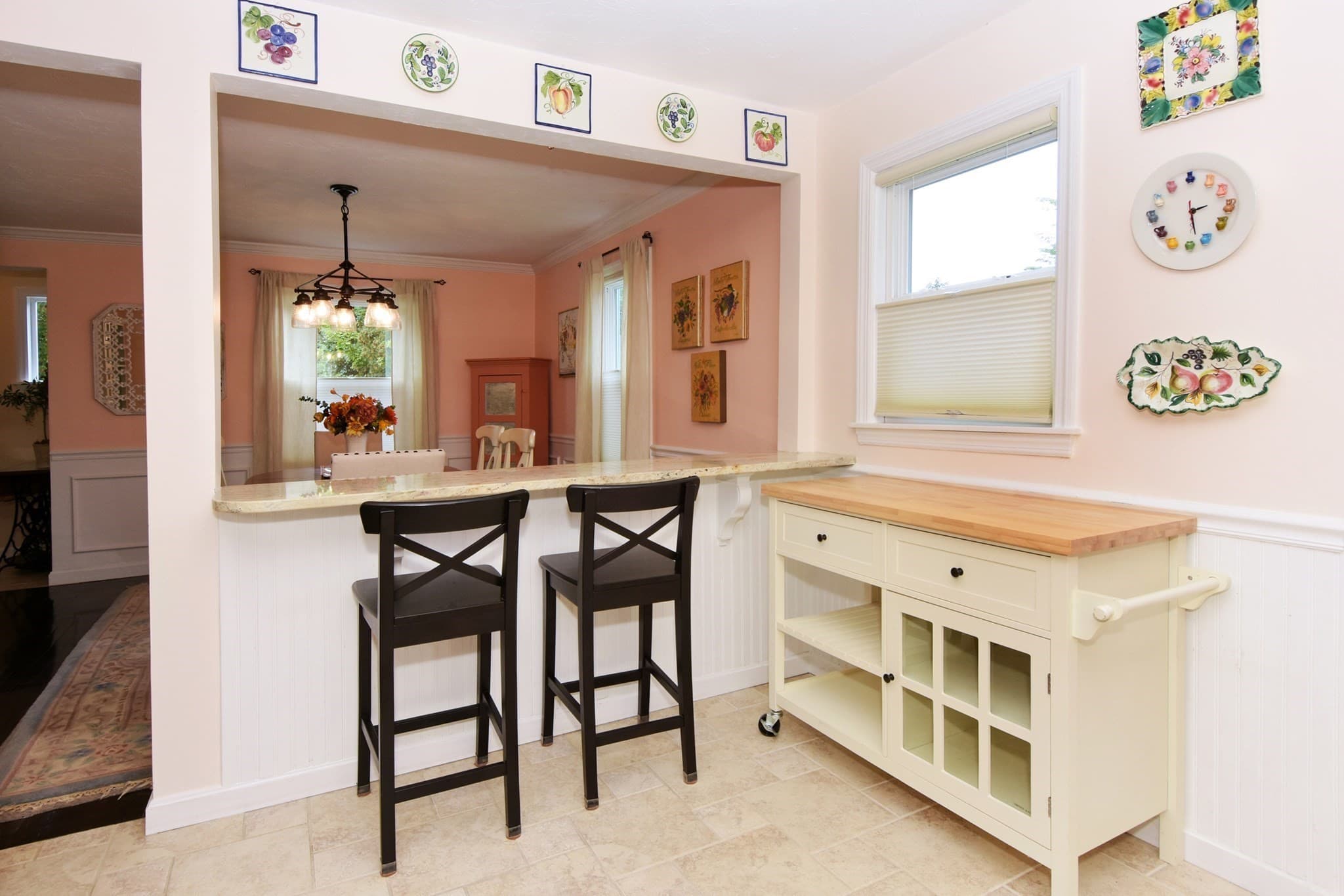 Single Family Residence at 35 Calumet Ave, Worcester MA 01605, Worcester, photo 10 of 29