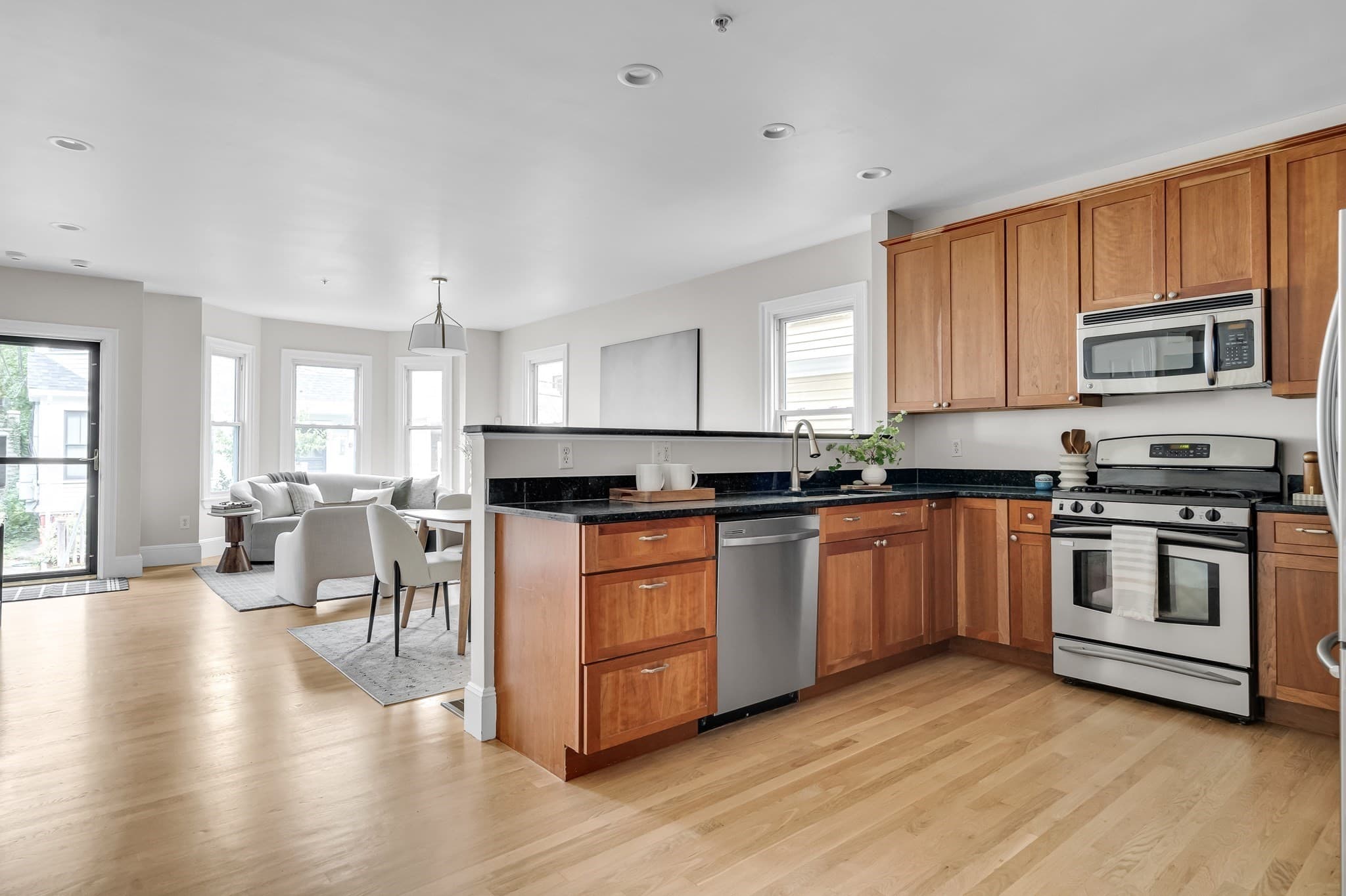 Condominium at 40 Prince Street # 40, Cambridge MA 02139, Cambridge, photo 7 of 26