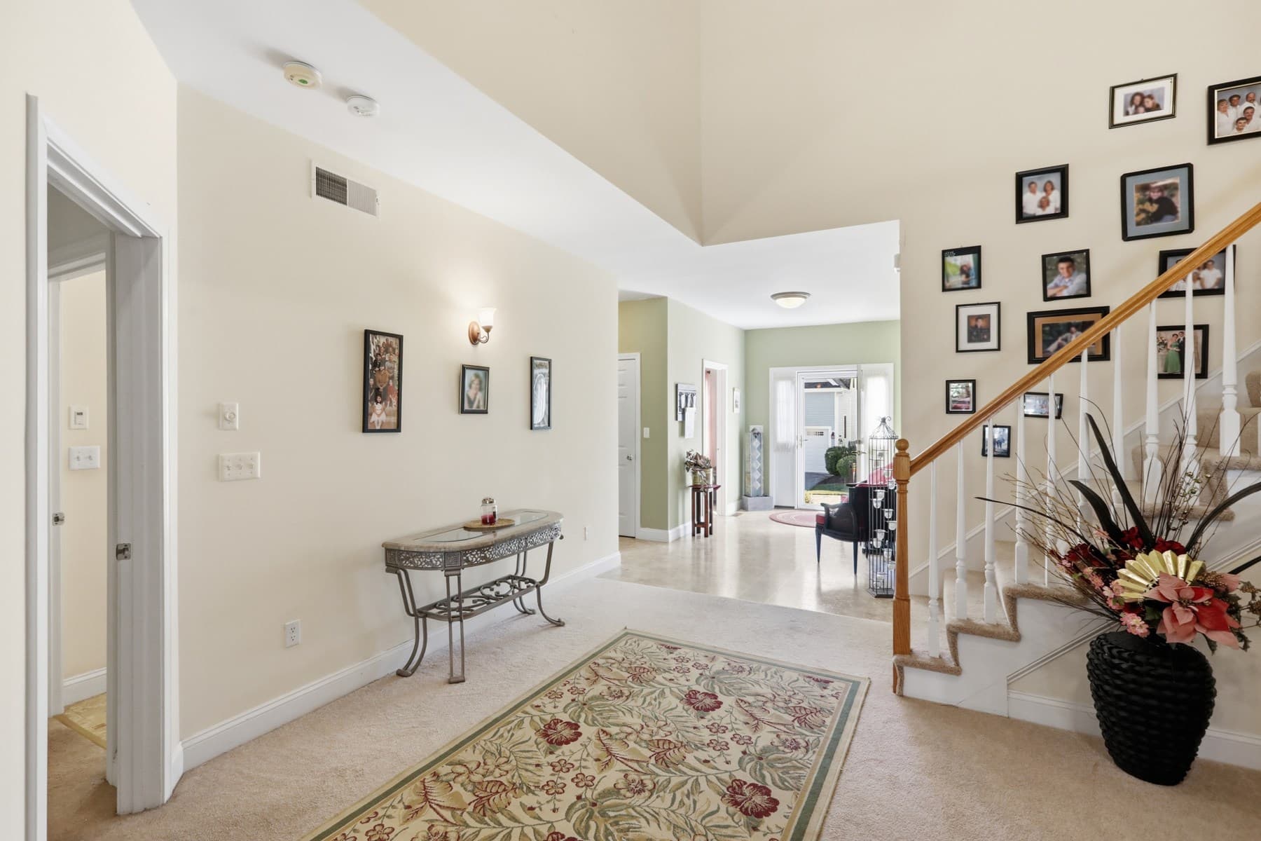 Single Family Residence at 23 Dickens Ln, Tyngsborough MA 01879, photo 12 of 24