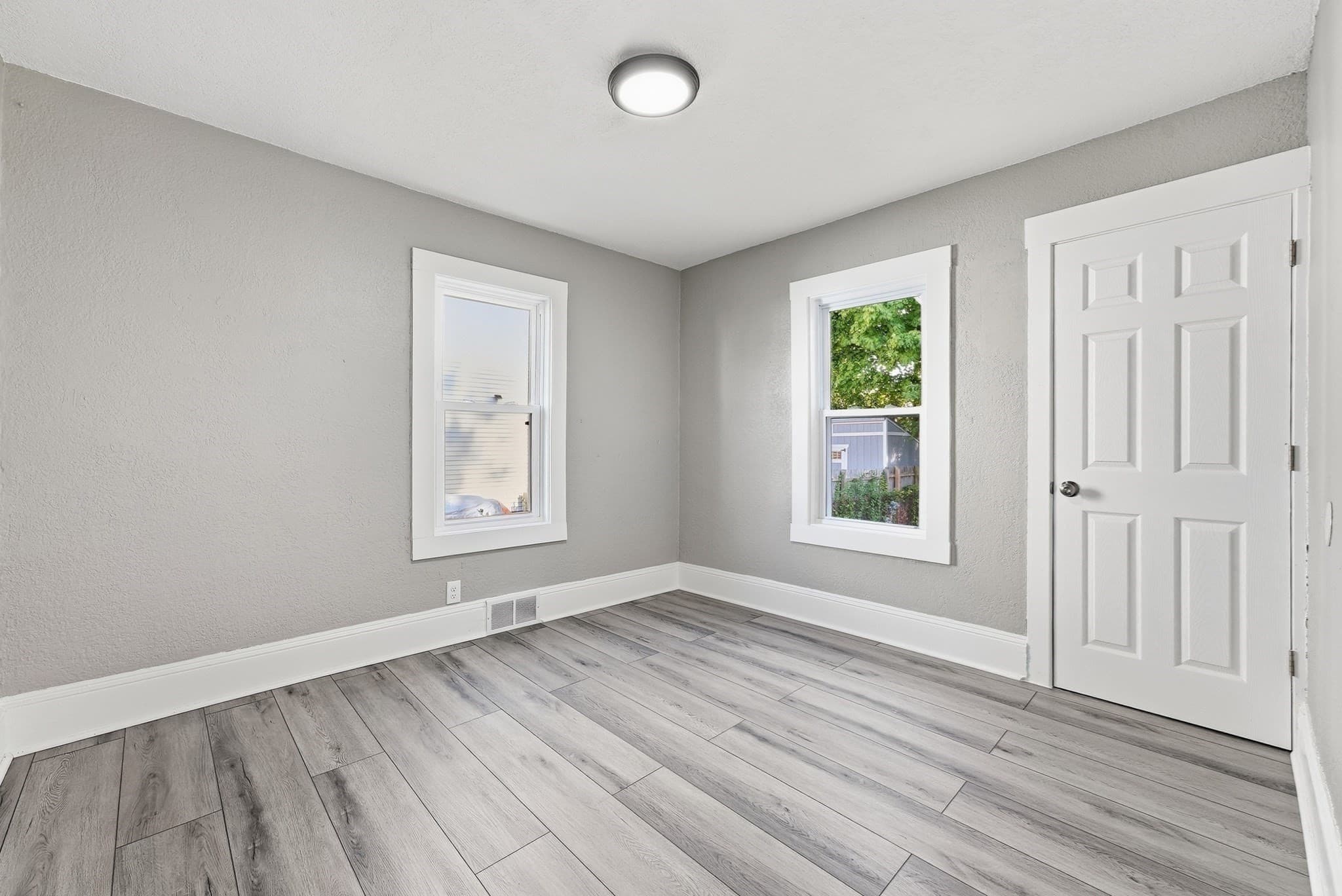 Single Family Residence at 195 Jasper St, Springfield MA 01109, Springfield, photo 20 of 31