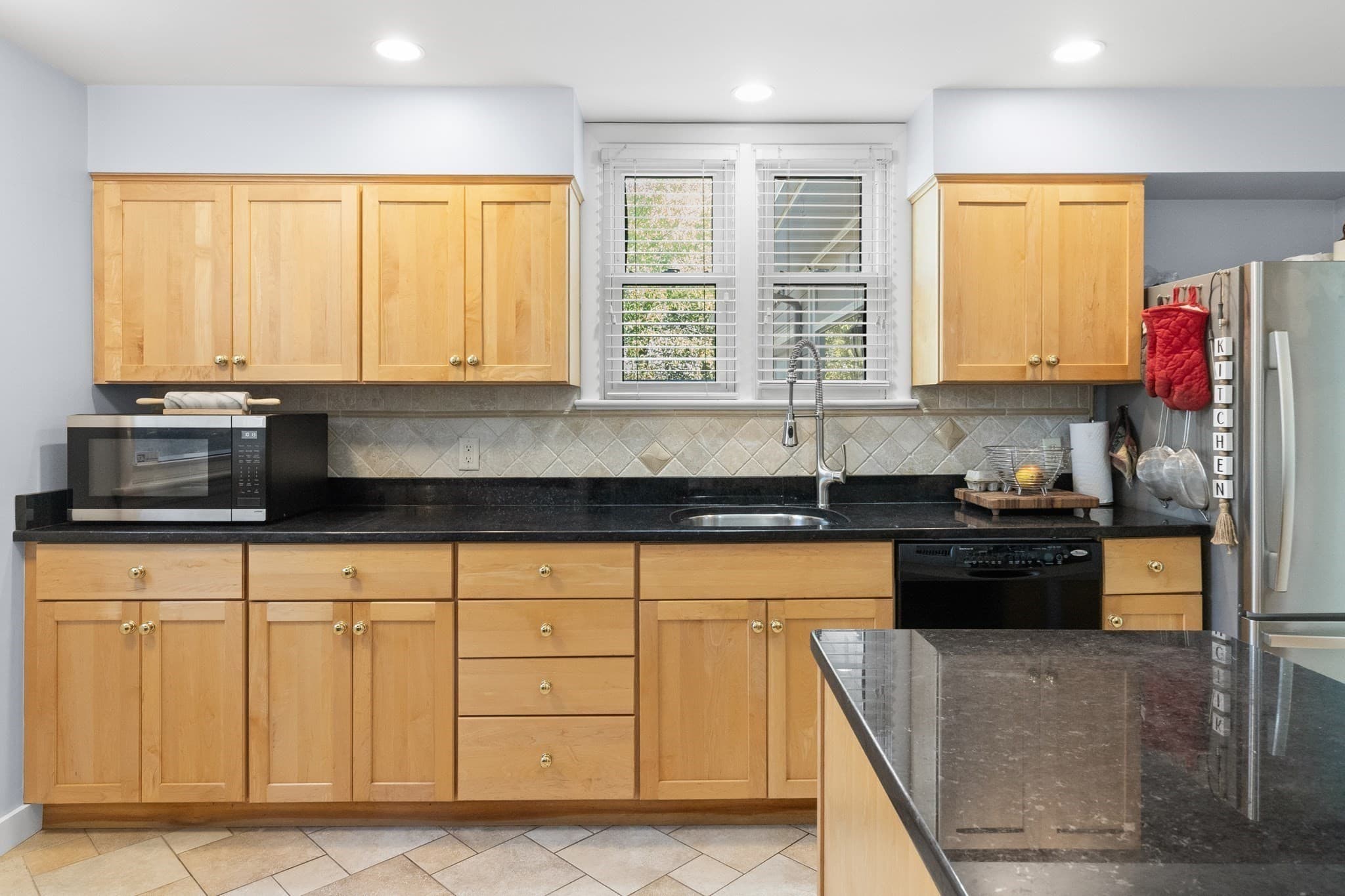 Single Family Residence at 335 Essex Ave, Gloucester MA 01930, Gloucester, photo 23 of 33
