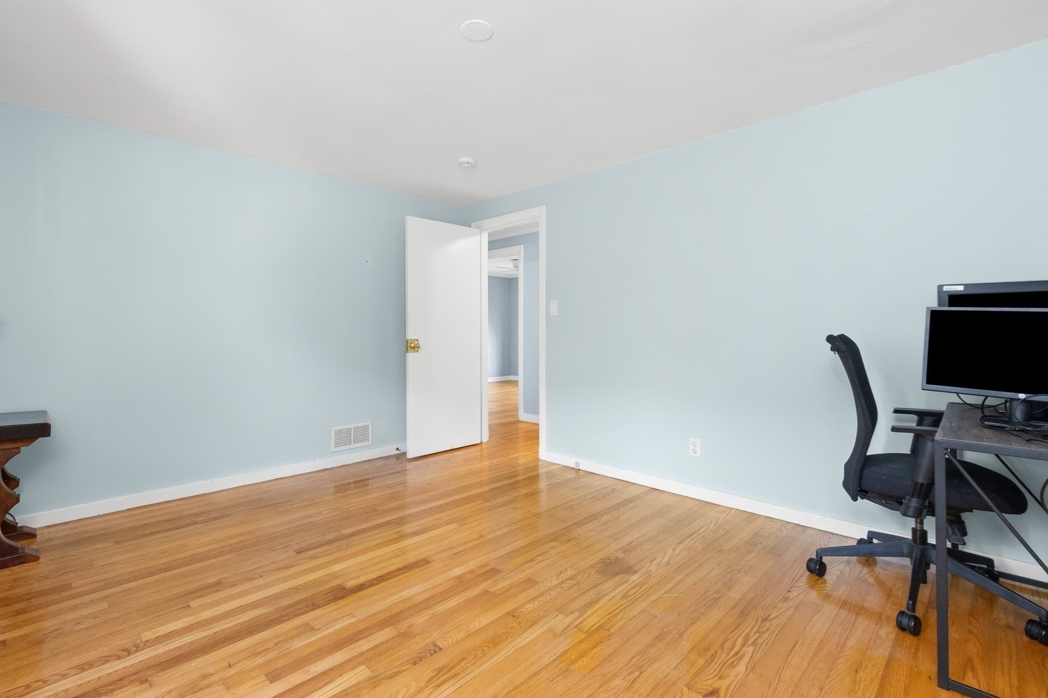 Single Family Residence at 335 Essex Ave, Gloucester MA 01930, Gloucester, photo 21 of 33
